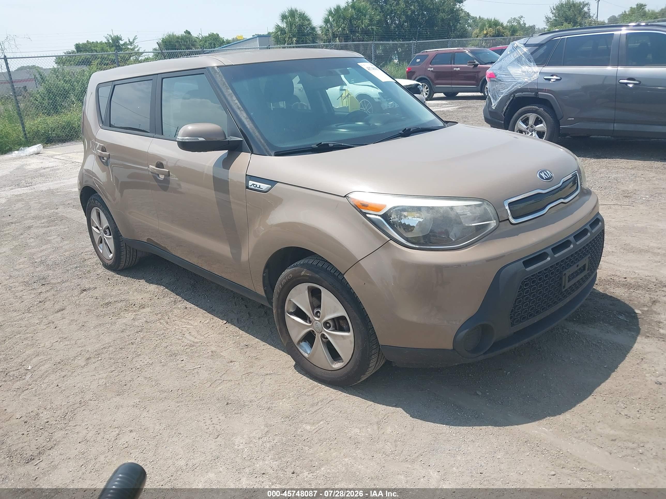 2014 Kia Soul +, VIN KNDJP3A55E7054890 — Normal wear