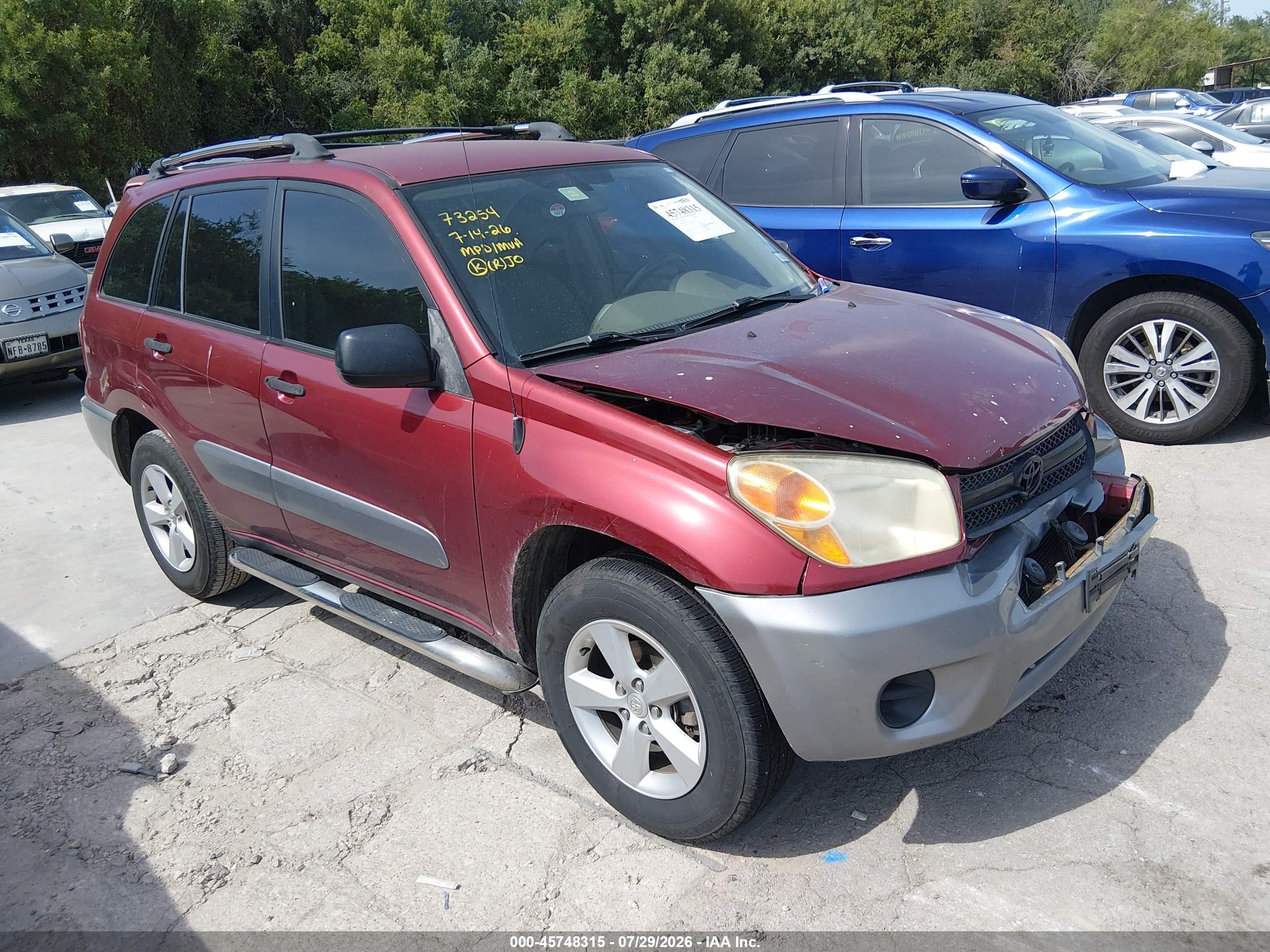 2005 Toyota RAV4, VIN JTEGD20V450072672 — Normal wear