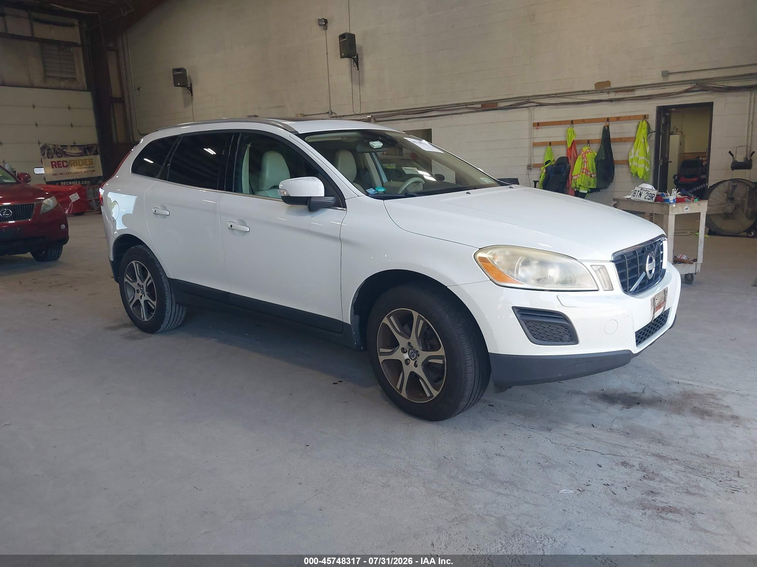 2012 Volvo XC60 3.0L, VIN YV4902DZ8C2242293 — Normal wear