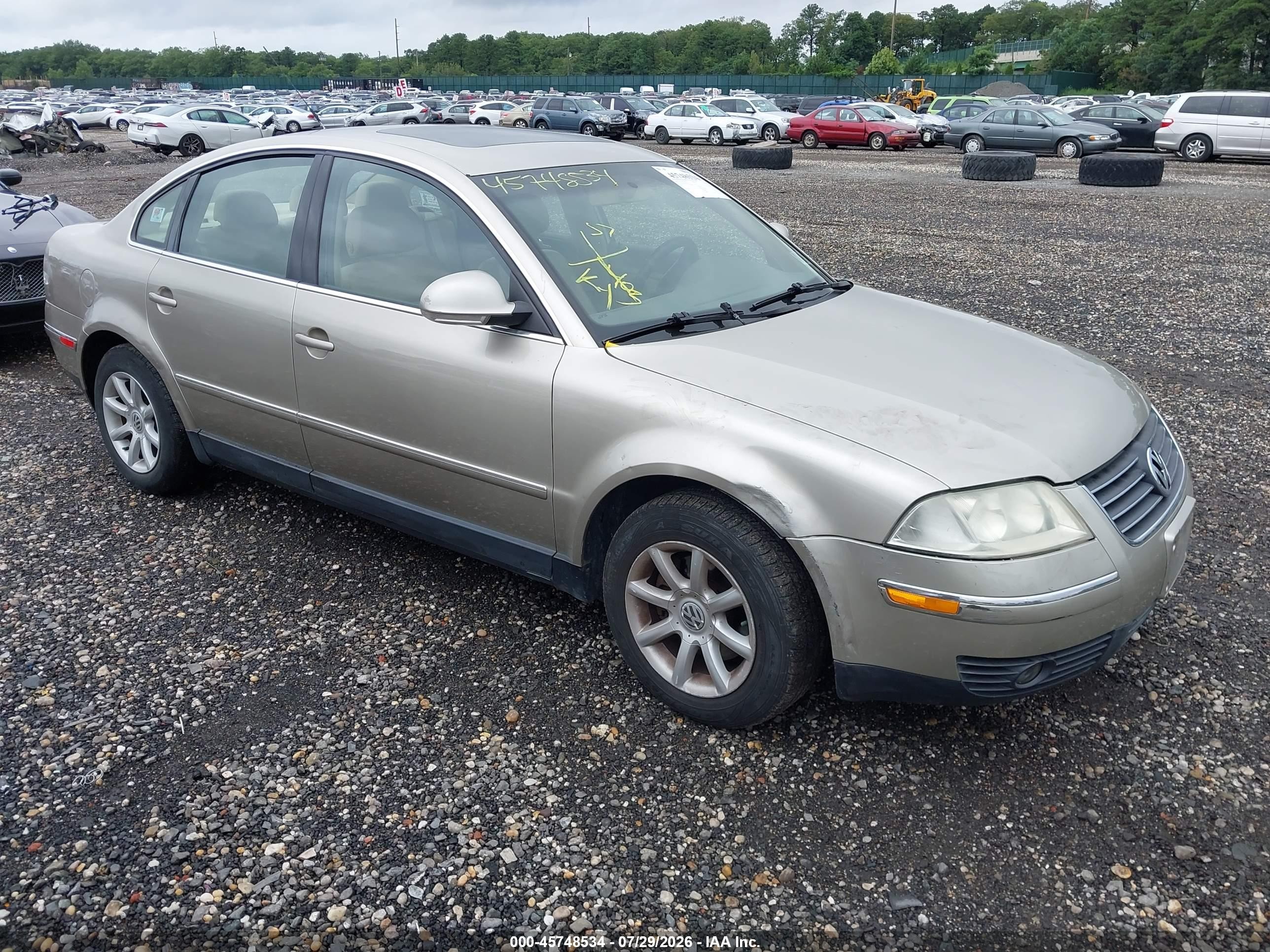 2004 Volkswagen Passat GLS, VIN WVWPD63B04E182424 — Normal wear