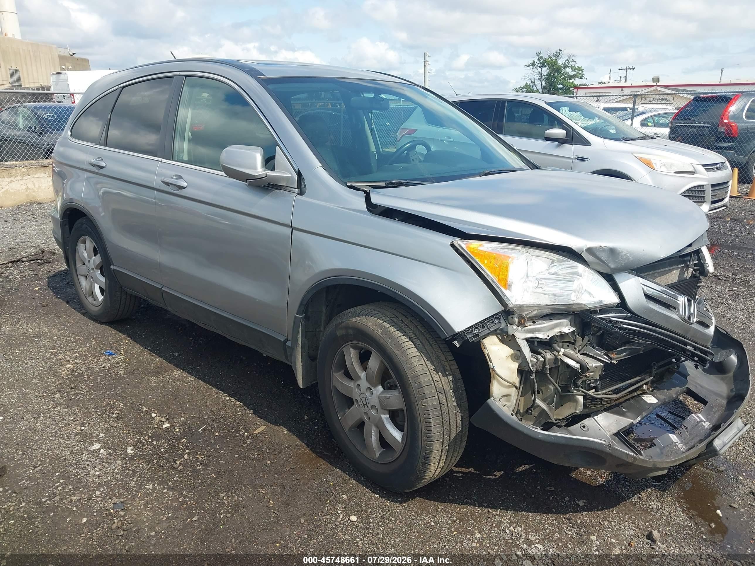 2007 Honda CR-V EX-L, VIN 5J6RE48727L006144 — Перед