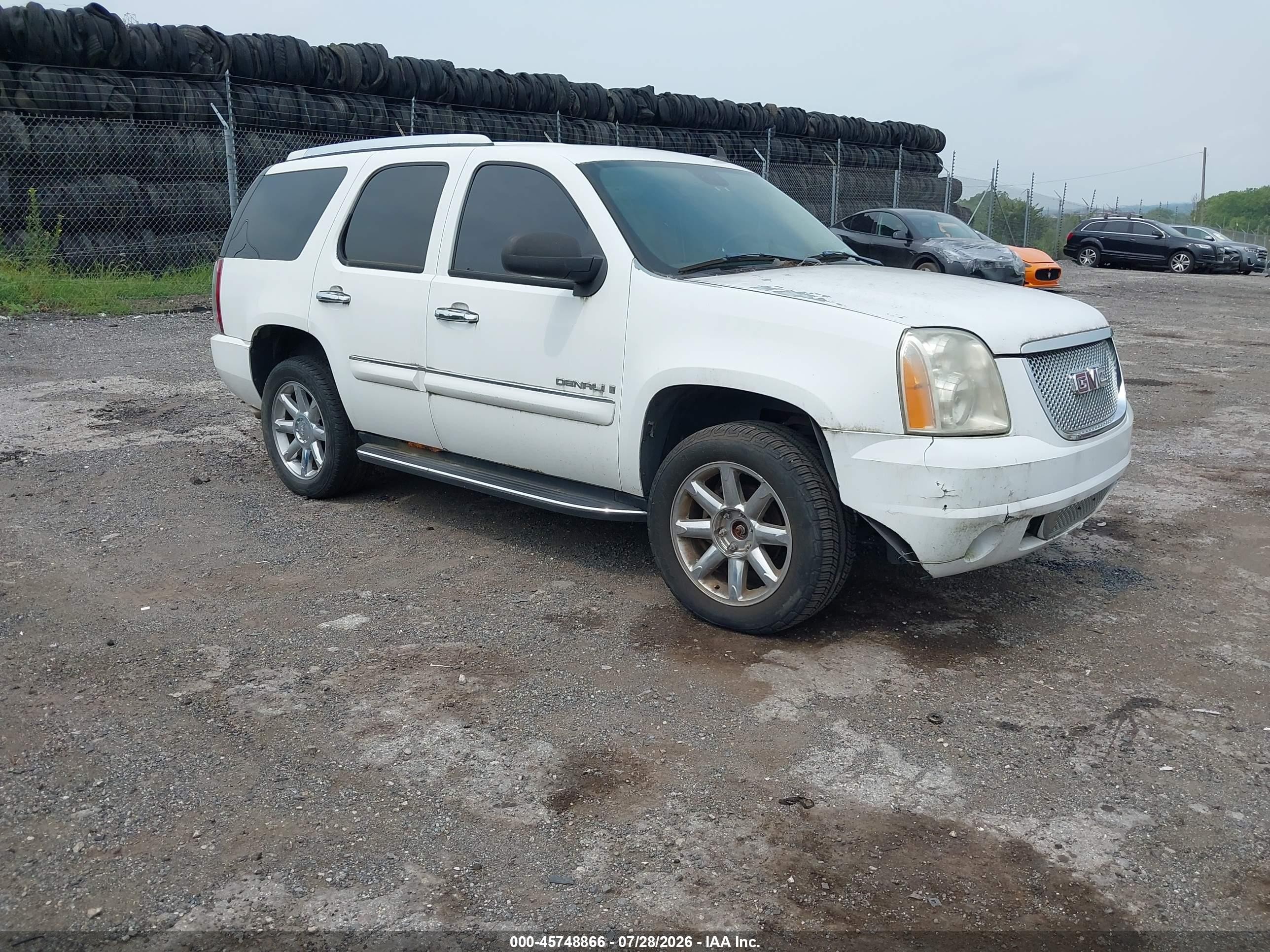 2008 GMC Yukon Denali, VIN 1GKFK63838J127439 — Обычный износ