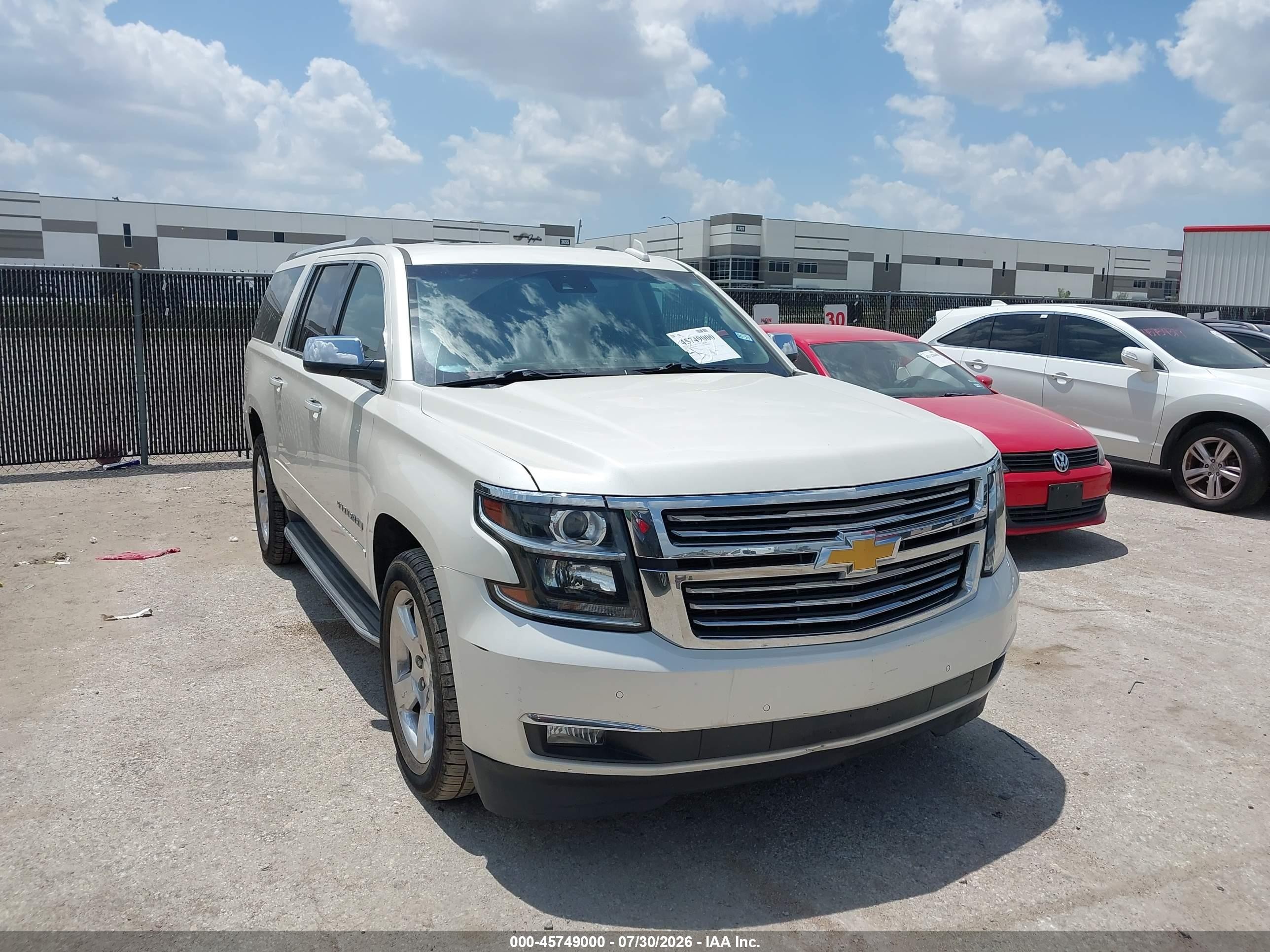 2015 Chevrolet Suburban LTZ, VIN 1GNSCKKC0FR596015 — Normal wear
