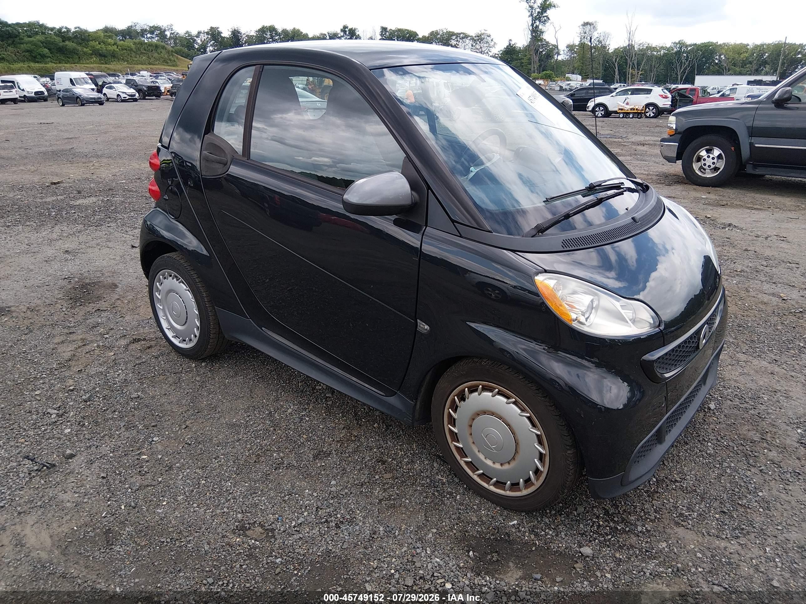 2015 Smart fortwo Pure, VIN WMEEJ3BA6FK820513 — Normal wear
