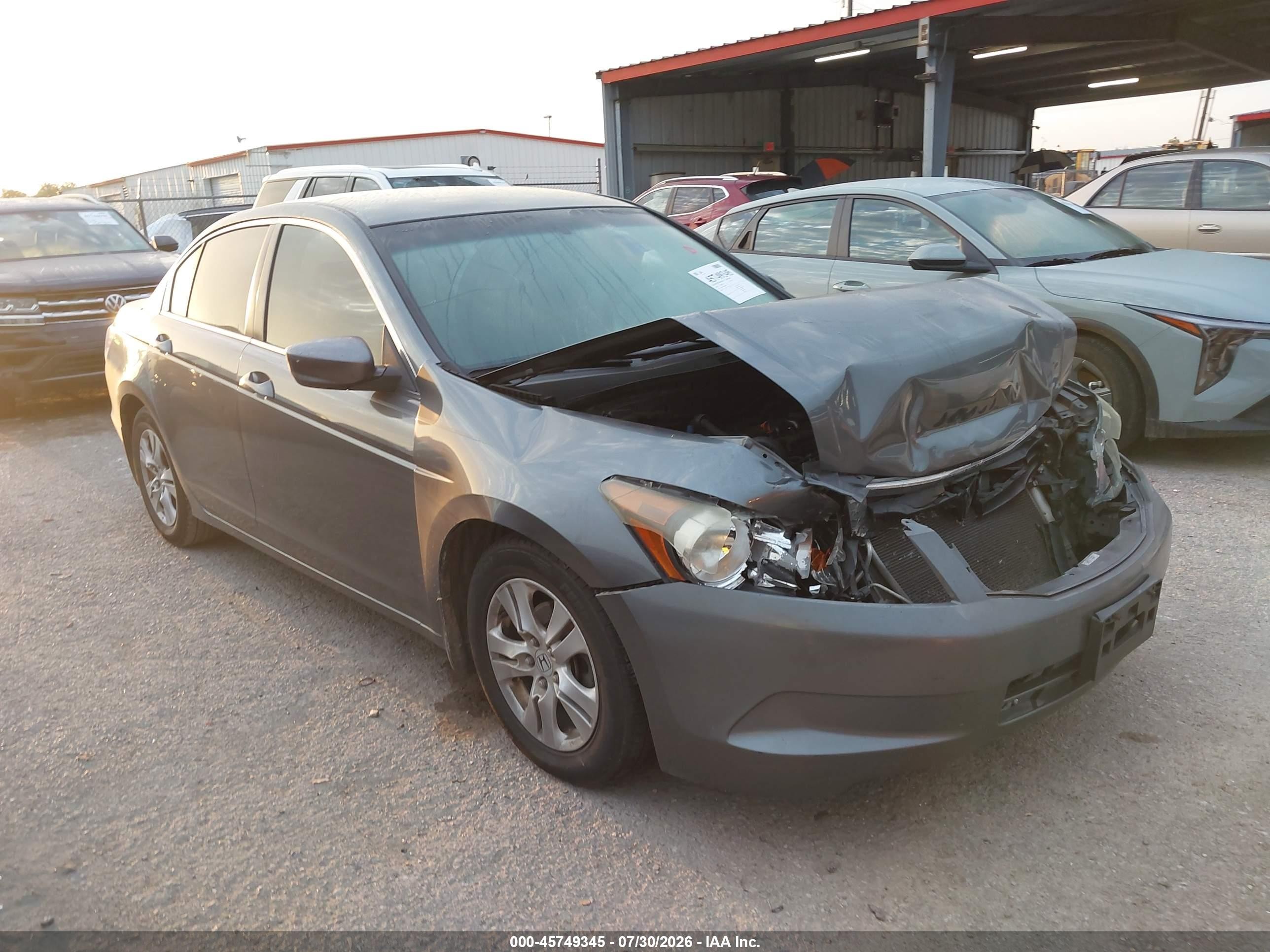 2008 Honda Accord LX-P, VIN 1HGCP25418A088287 — Front end