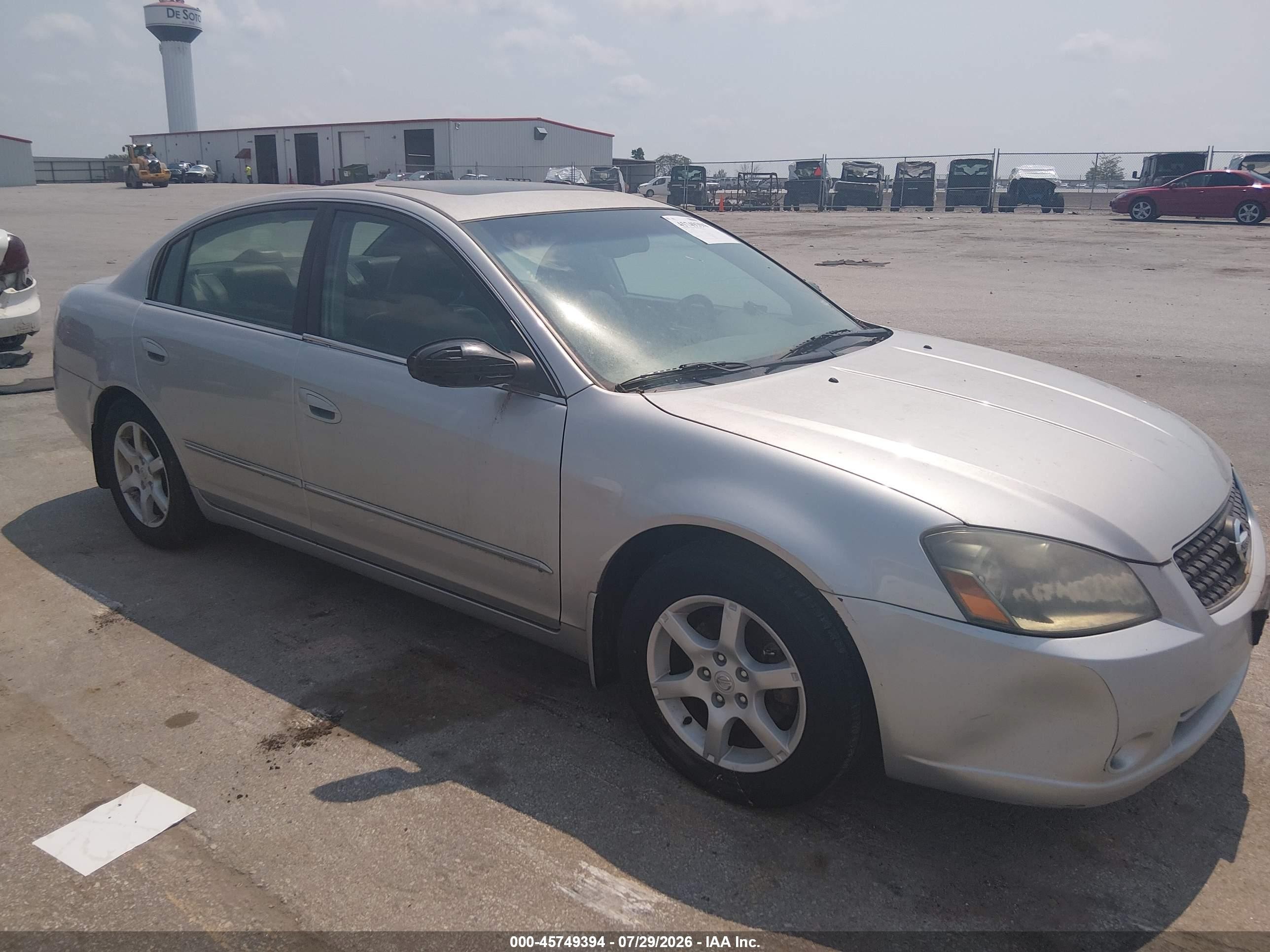 2005 Nissan Altima 2.5, VIN 1N4AL11EX5C394419 — Normal wear