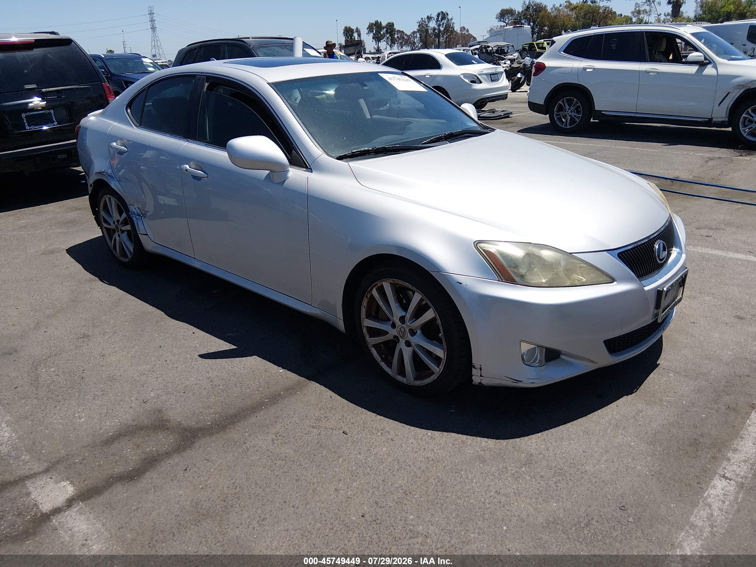 2007 Lexus IS 350, VIN JTHBE262072008028 — Side