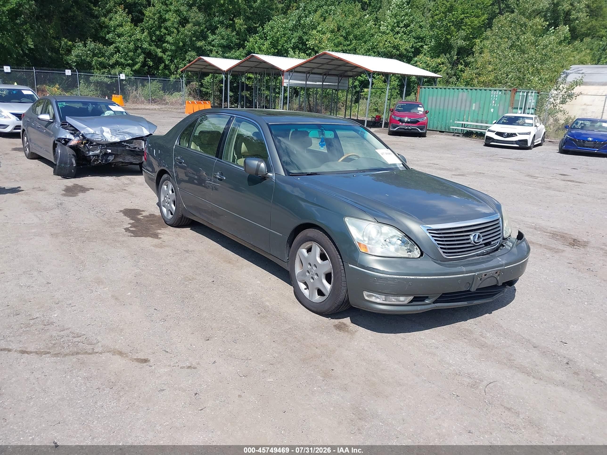 2005 Lexus LS 430, VIN JTHBN36F955007576 — Перед