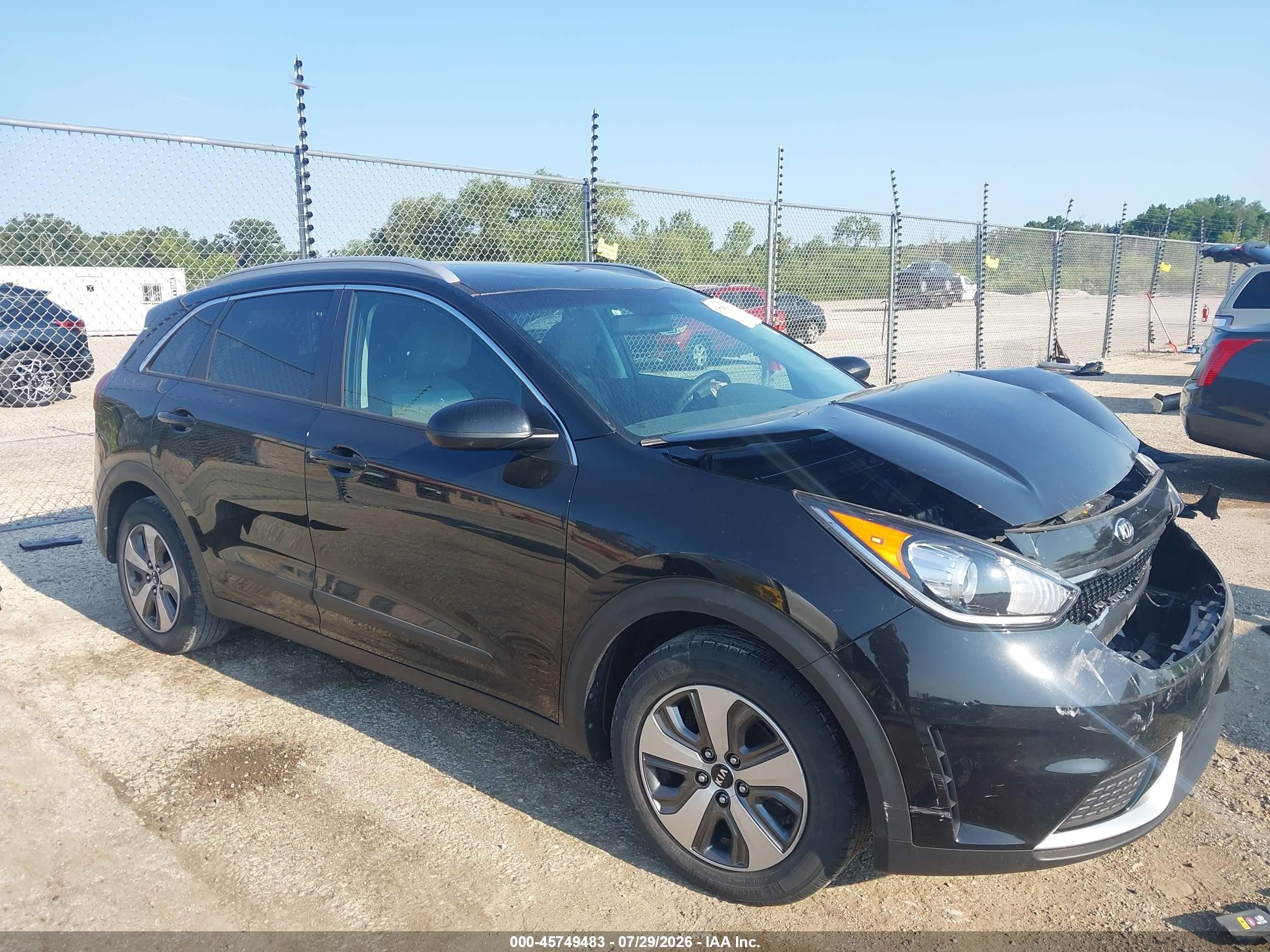 2018 Kia Niro LX, VIN KNDCB3LC4J5210829 — Перед