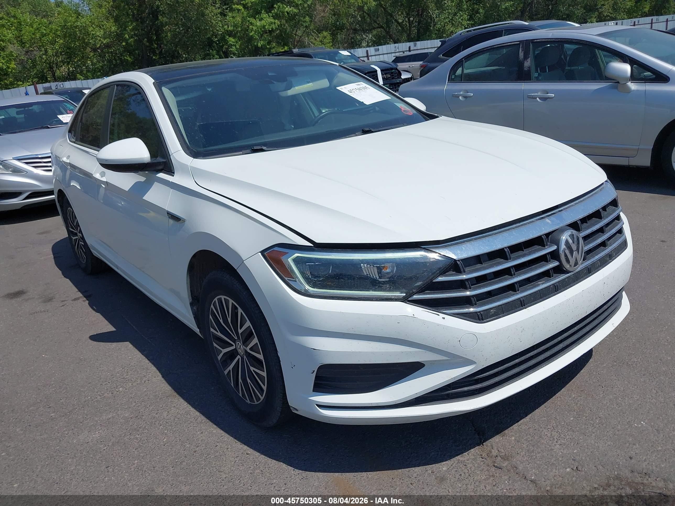 2019 Volkswagen Jetta SEL, VIN 3VWE57BU1KM050340 — Side