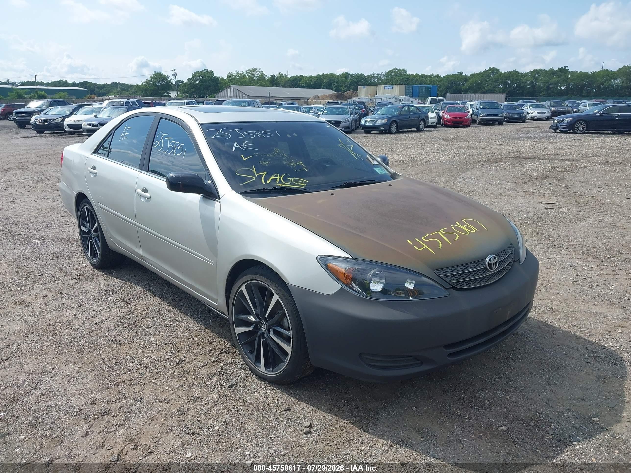 2004 Toyota Camry LE, VIN 4T1BE32K24U858848 — Rear end