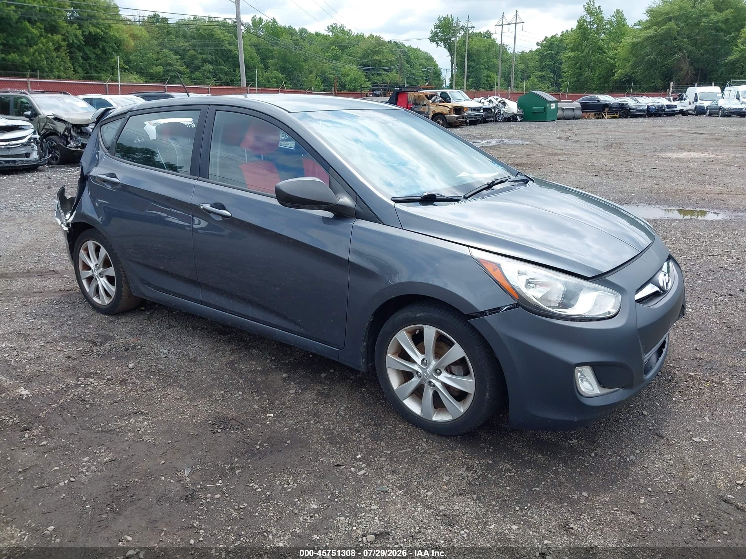 2012 Hyundai Accent SE, VIN KMHCU5AE7CU054932 — Rear end