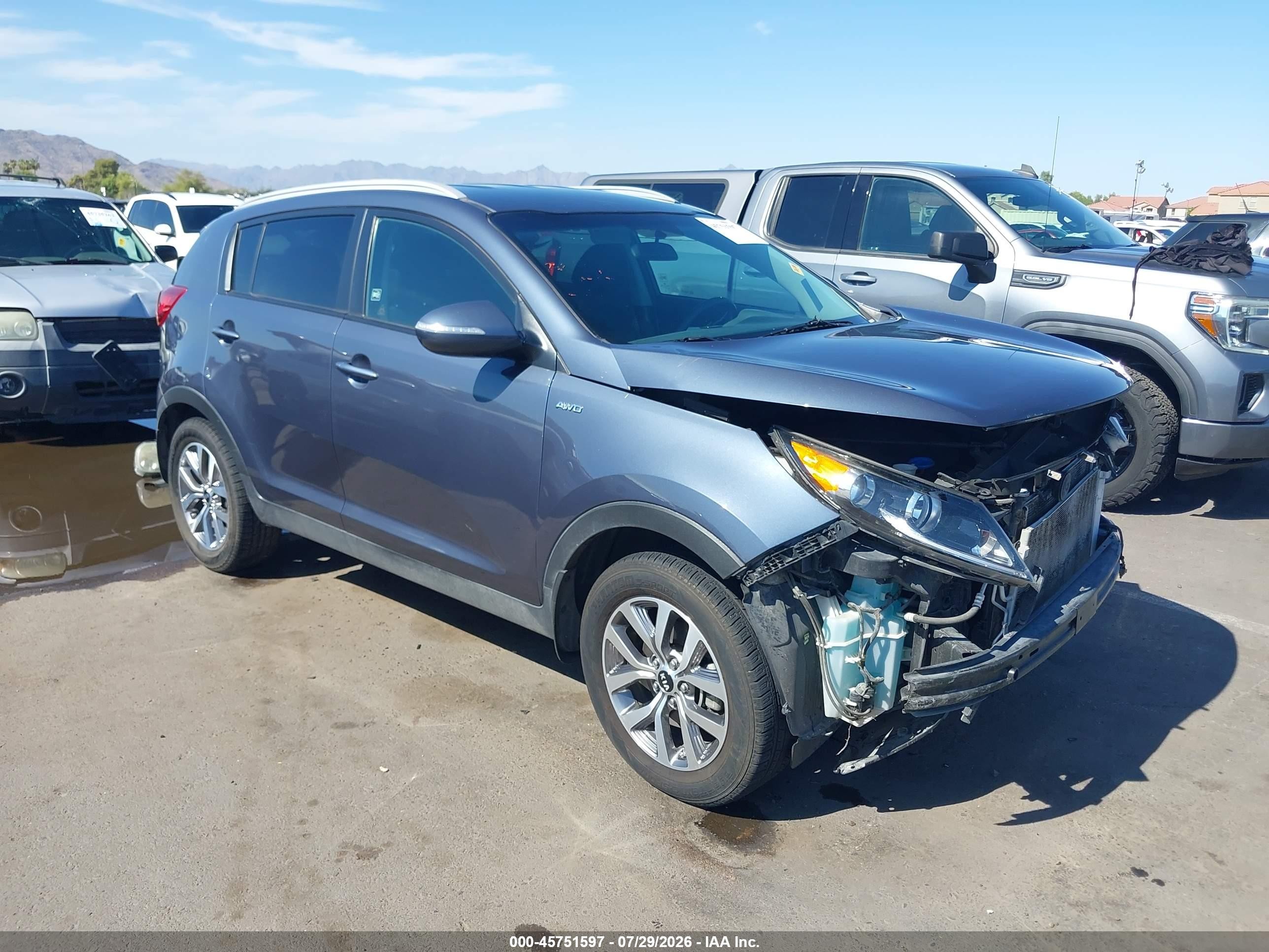 2014 Kia Sportage LX, VIN KNDPBCAC1E7645564 — Front end