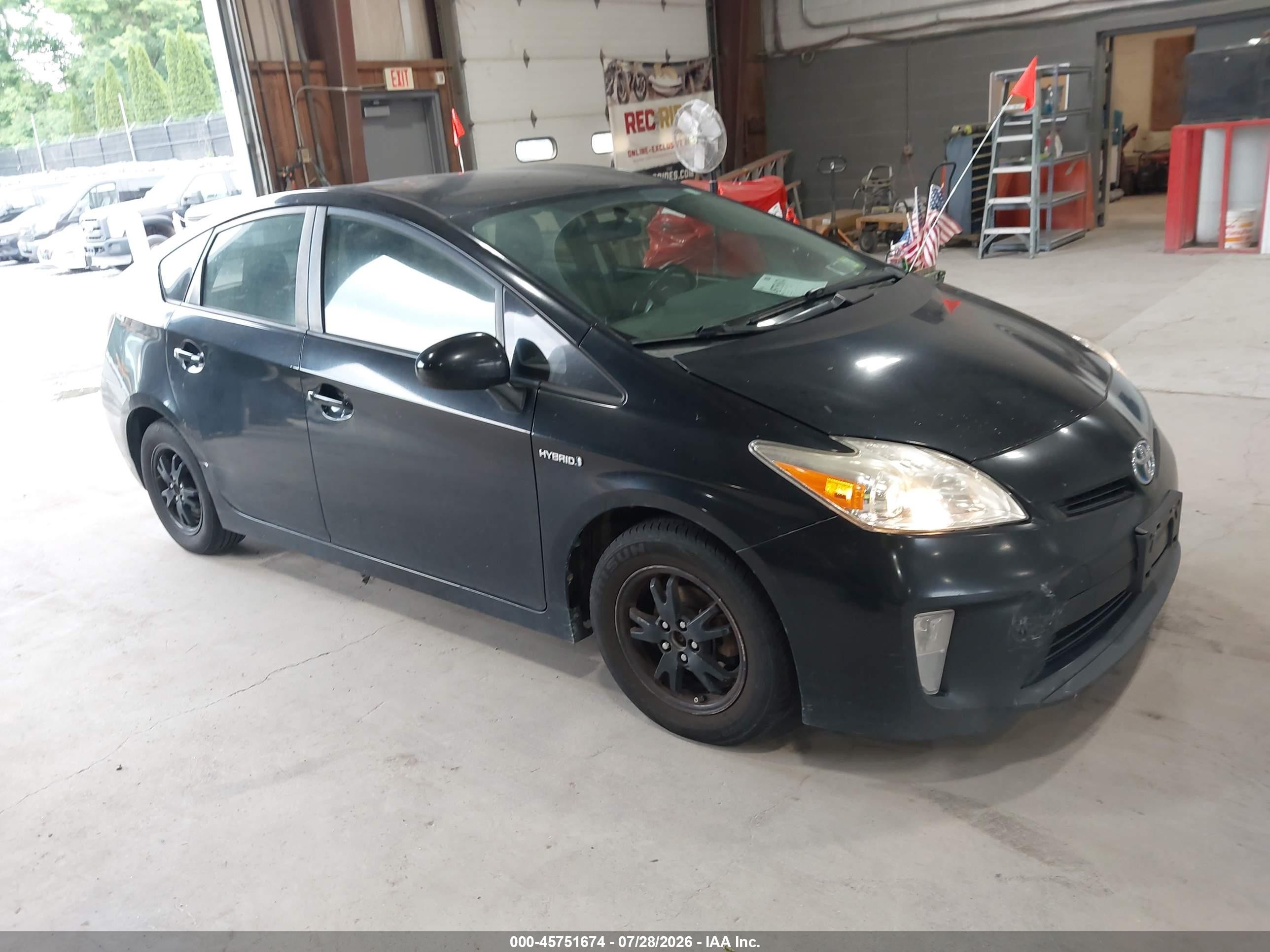 2014 Toyota Prius Two, VIN JTDKN3DU4E0380802 — Normal wear