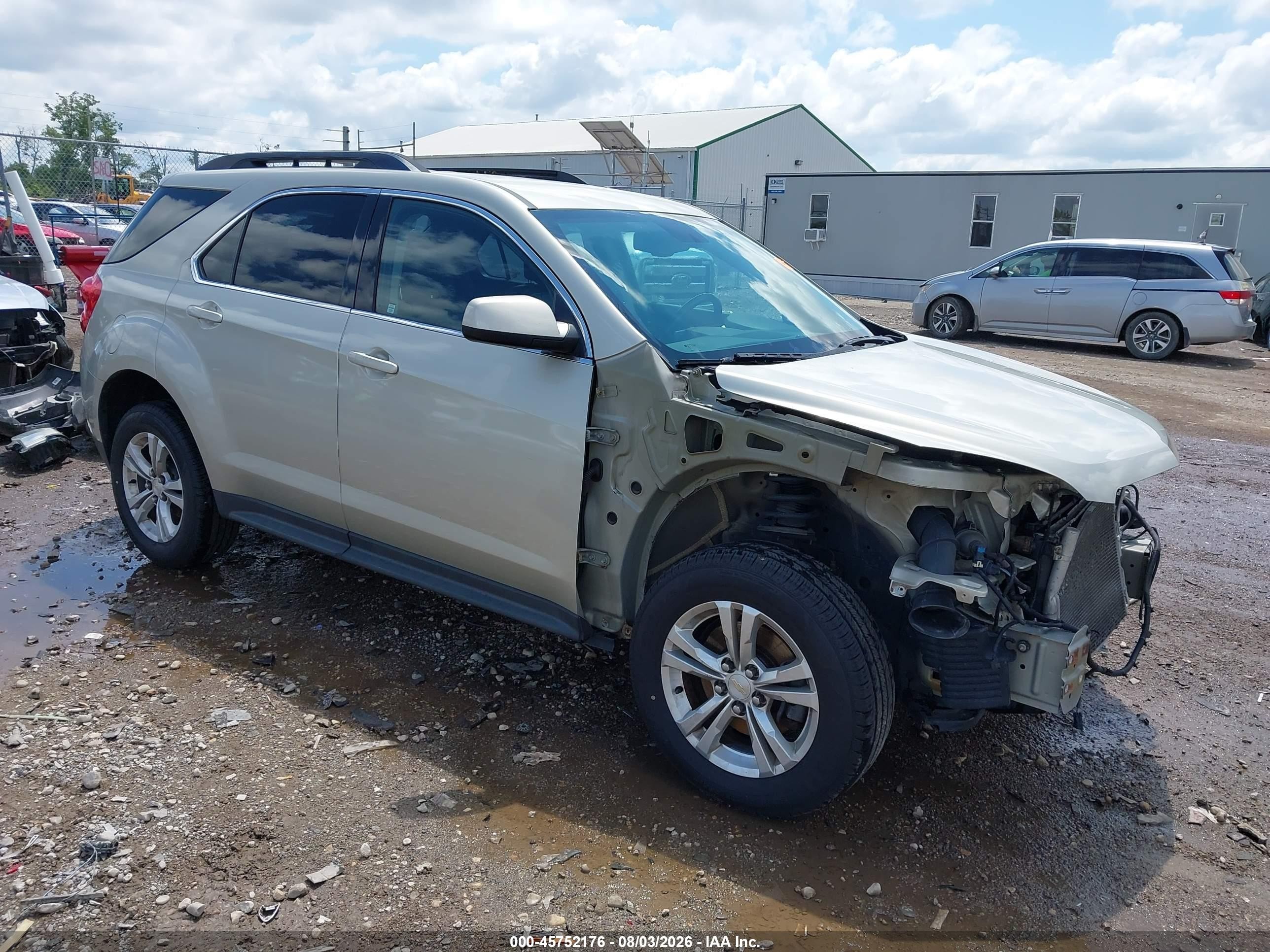 2014 Chevrolet Equinox LT, VIN 2GNALCEK6E6156816 — Front end