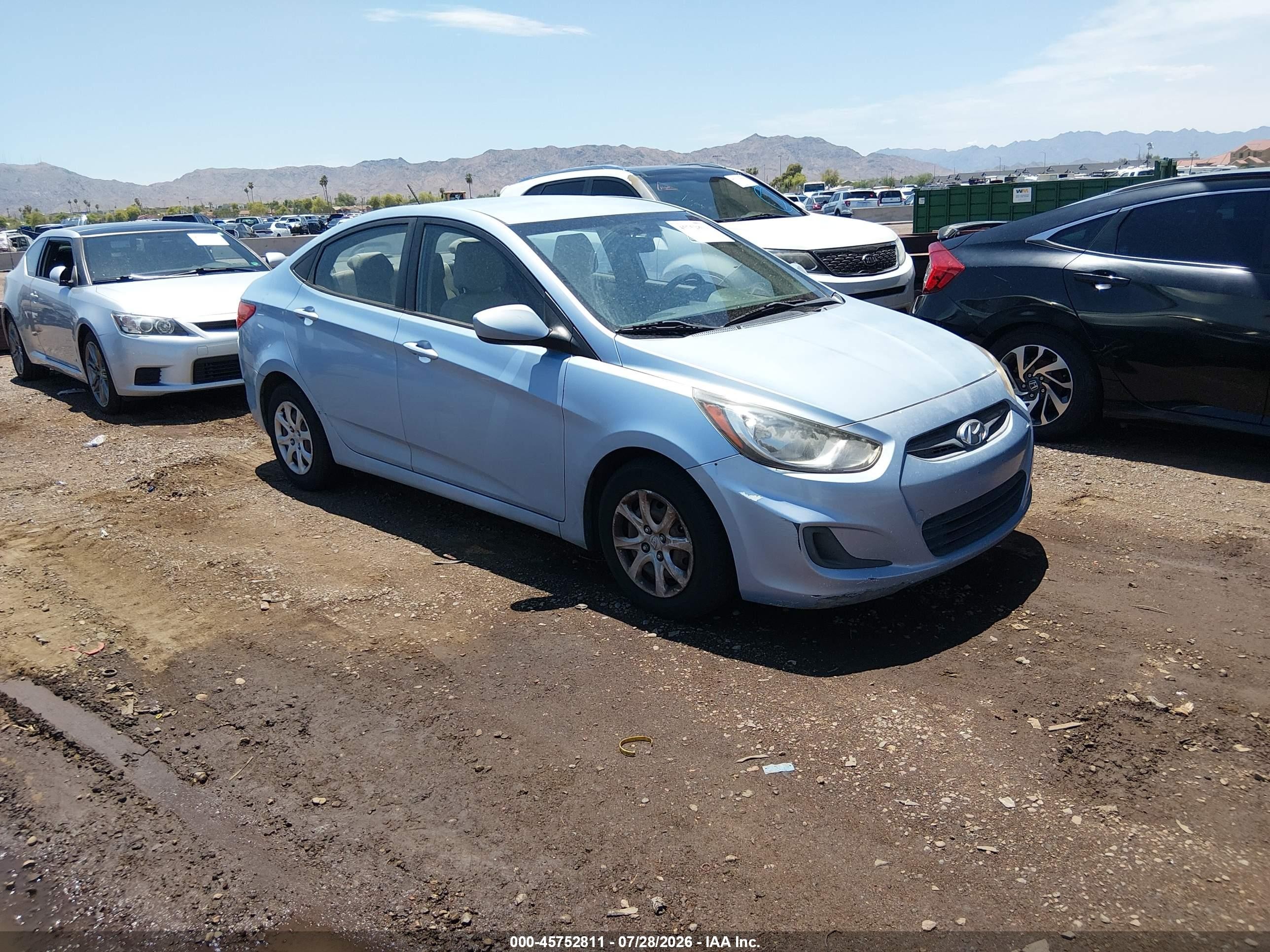 2014 Hyundai Accent GLS, VIN KMHCT4AE8EU702519 — Normal wear