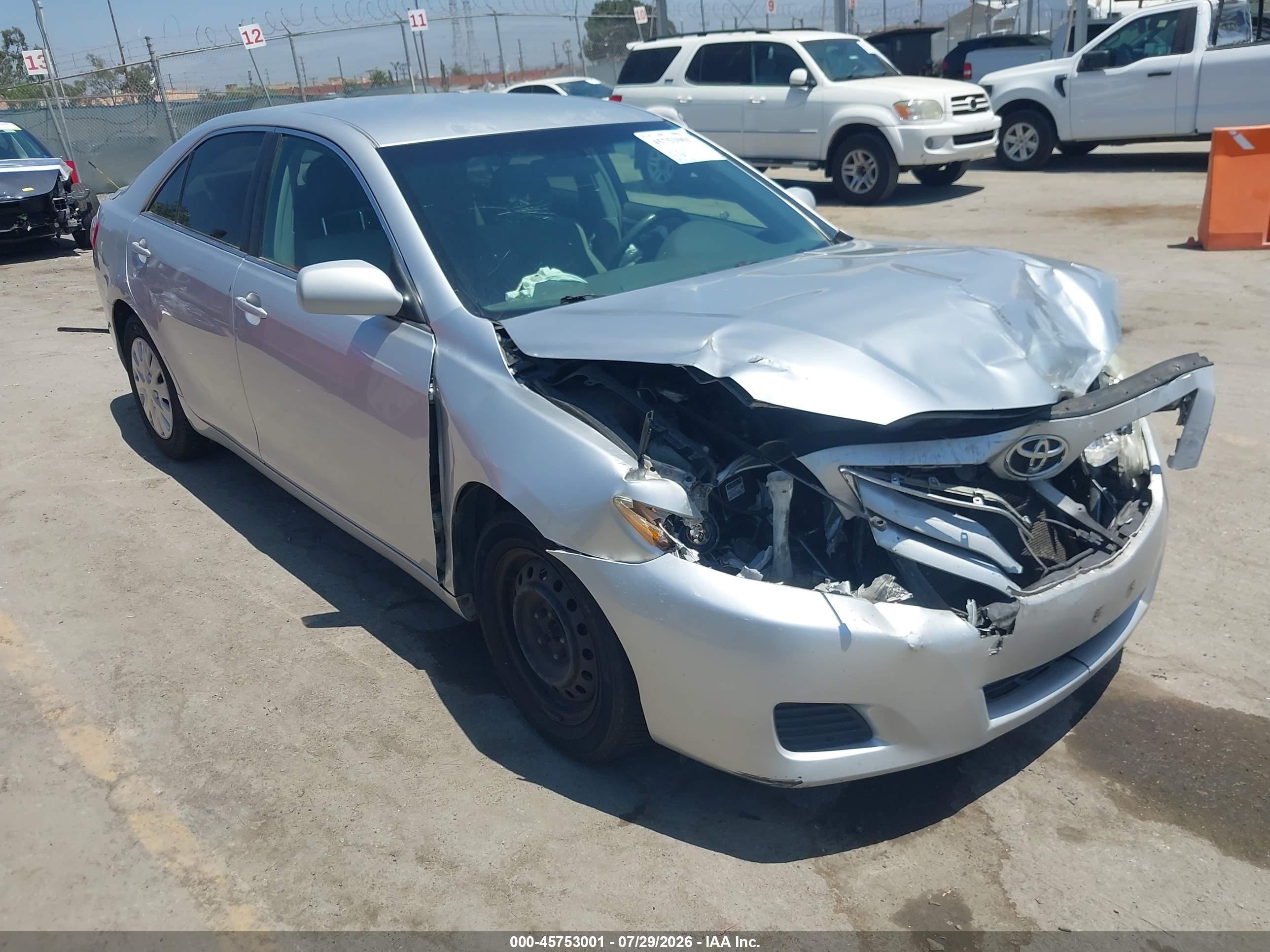 2010 Toyota Camry LE, VIN 4T4BF3EKXAR024031 — Front end