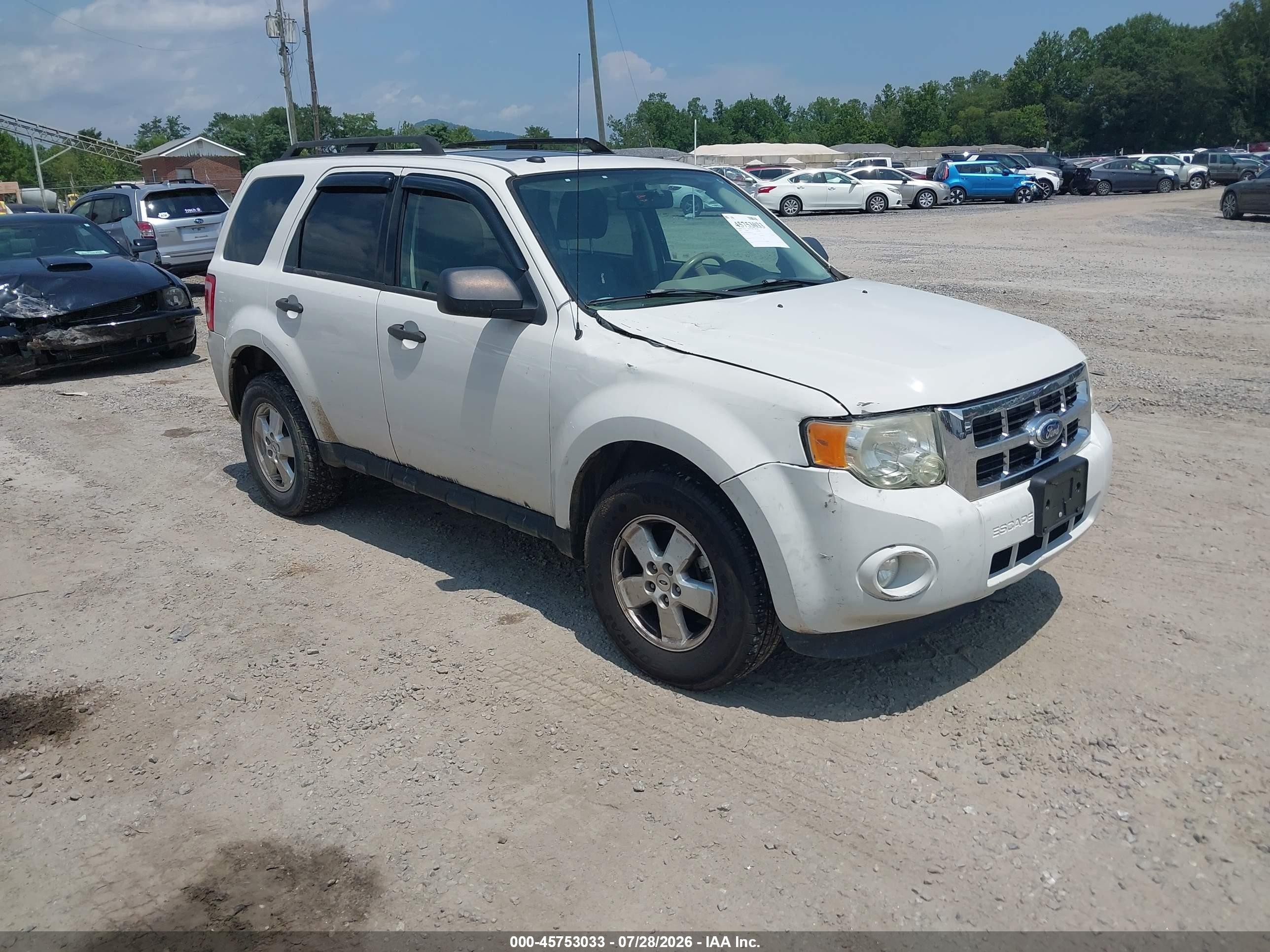 2010 Ford Escape XLT, VIN 1FMCU0D74AKB61719 — Normal wear