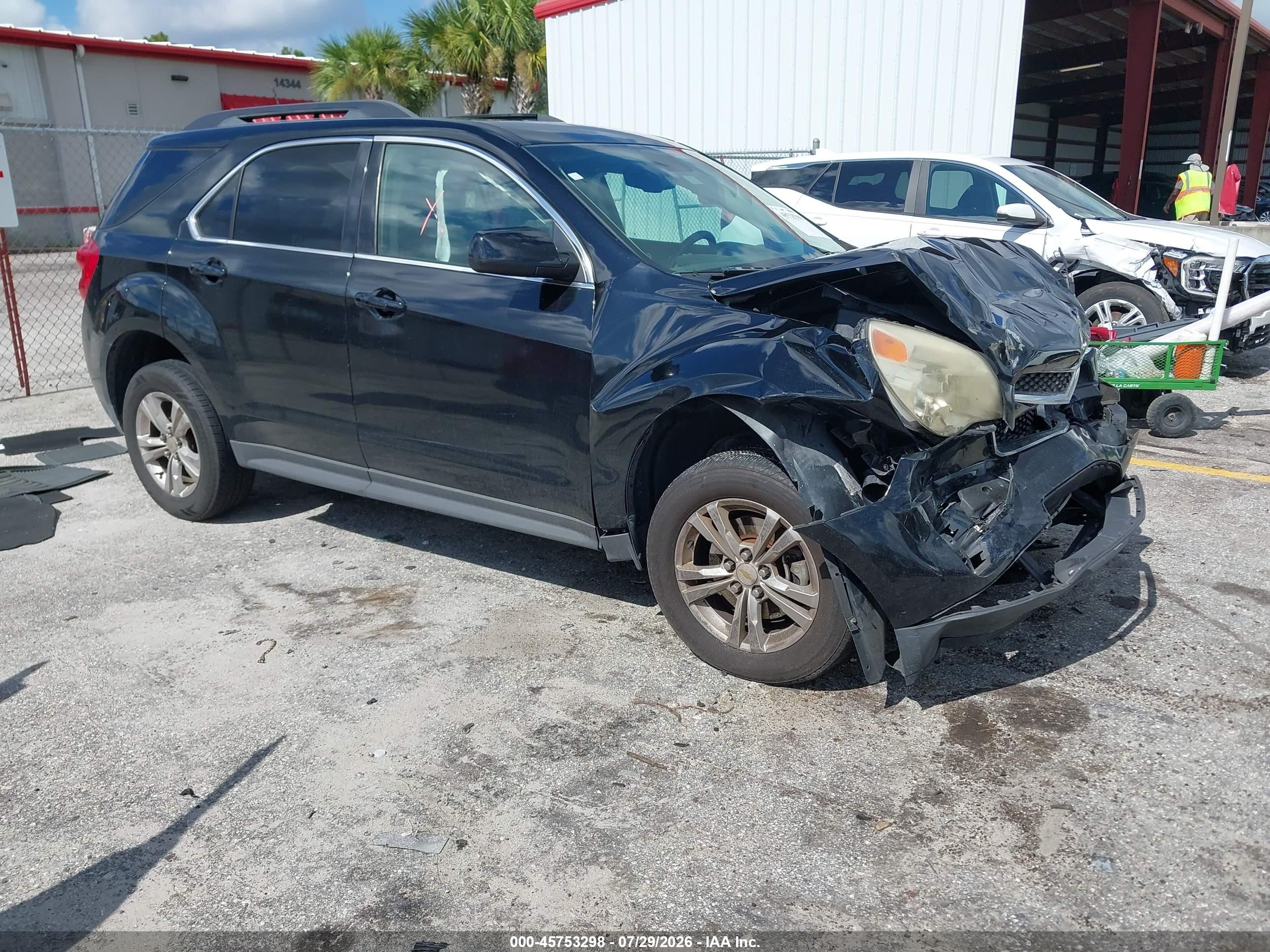 2015 Chevrolet Equinox LT, VIN 2GNALCEK8F6221277 — Front end