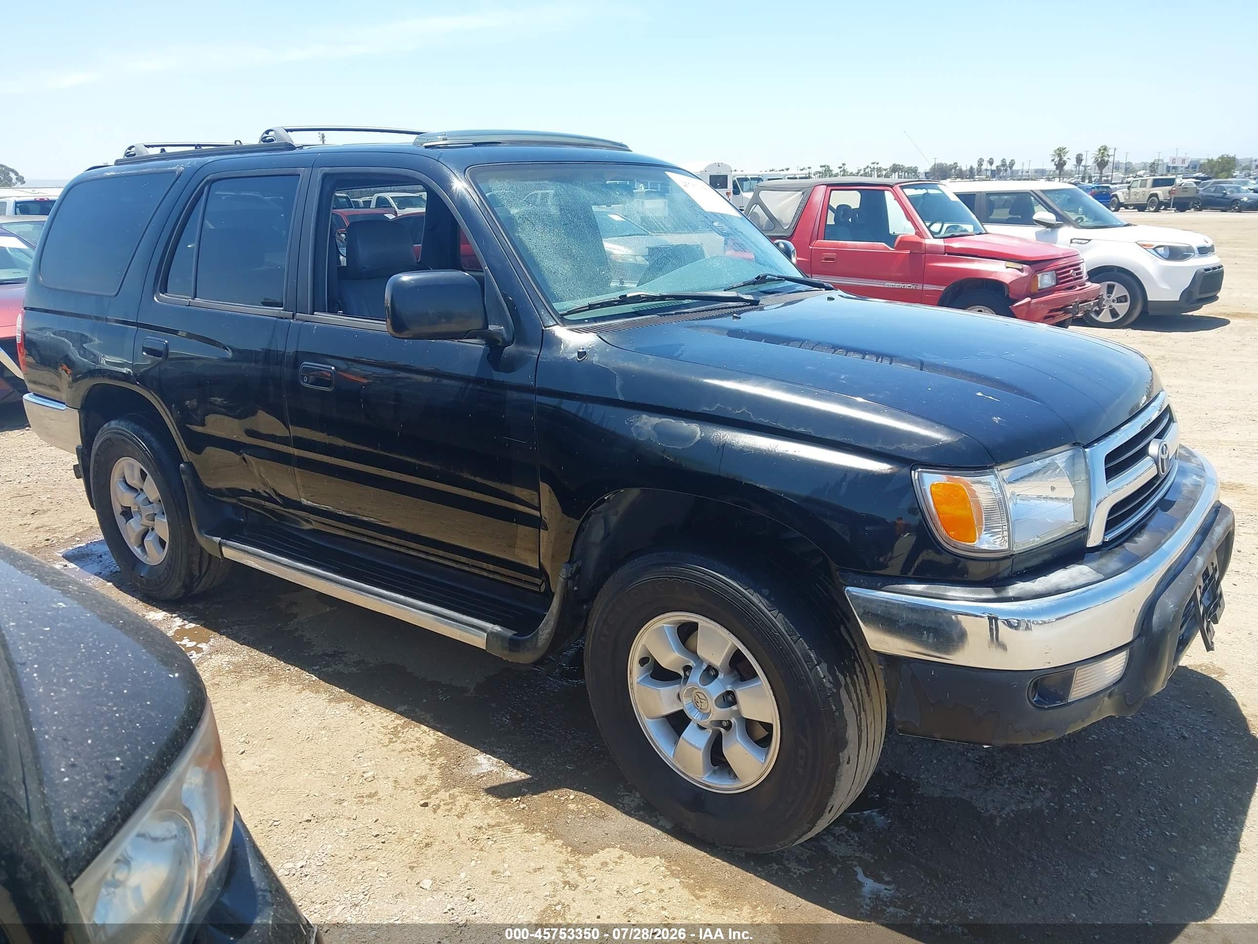 1999 Toyota 4Runner SR5, VIN JT3GN86R7X0107761 — Normal wear