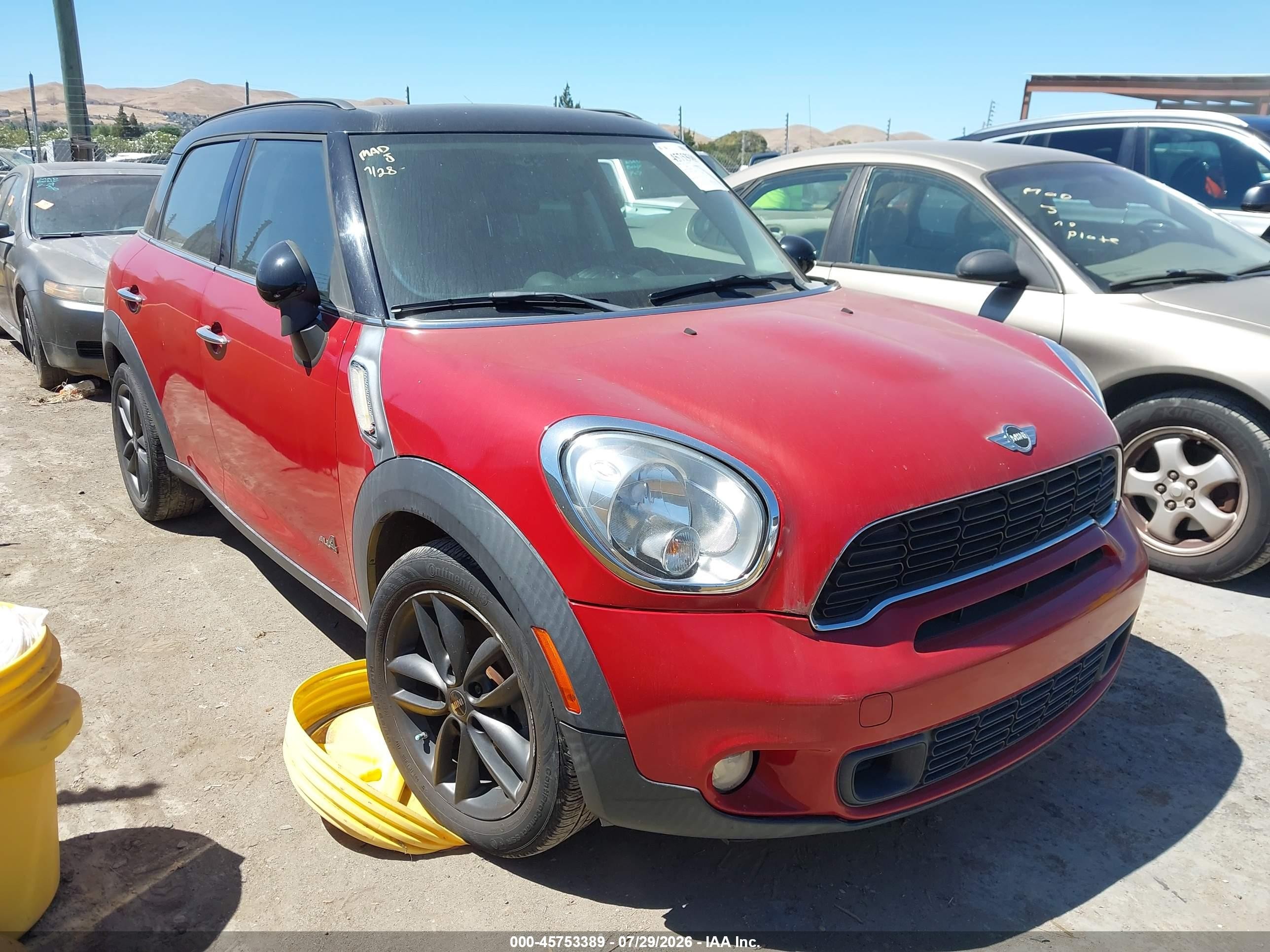 2013 MINI Countryman S ALL4, VIN WMWZC5C51DWP32057 — Normal wear