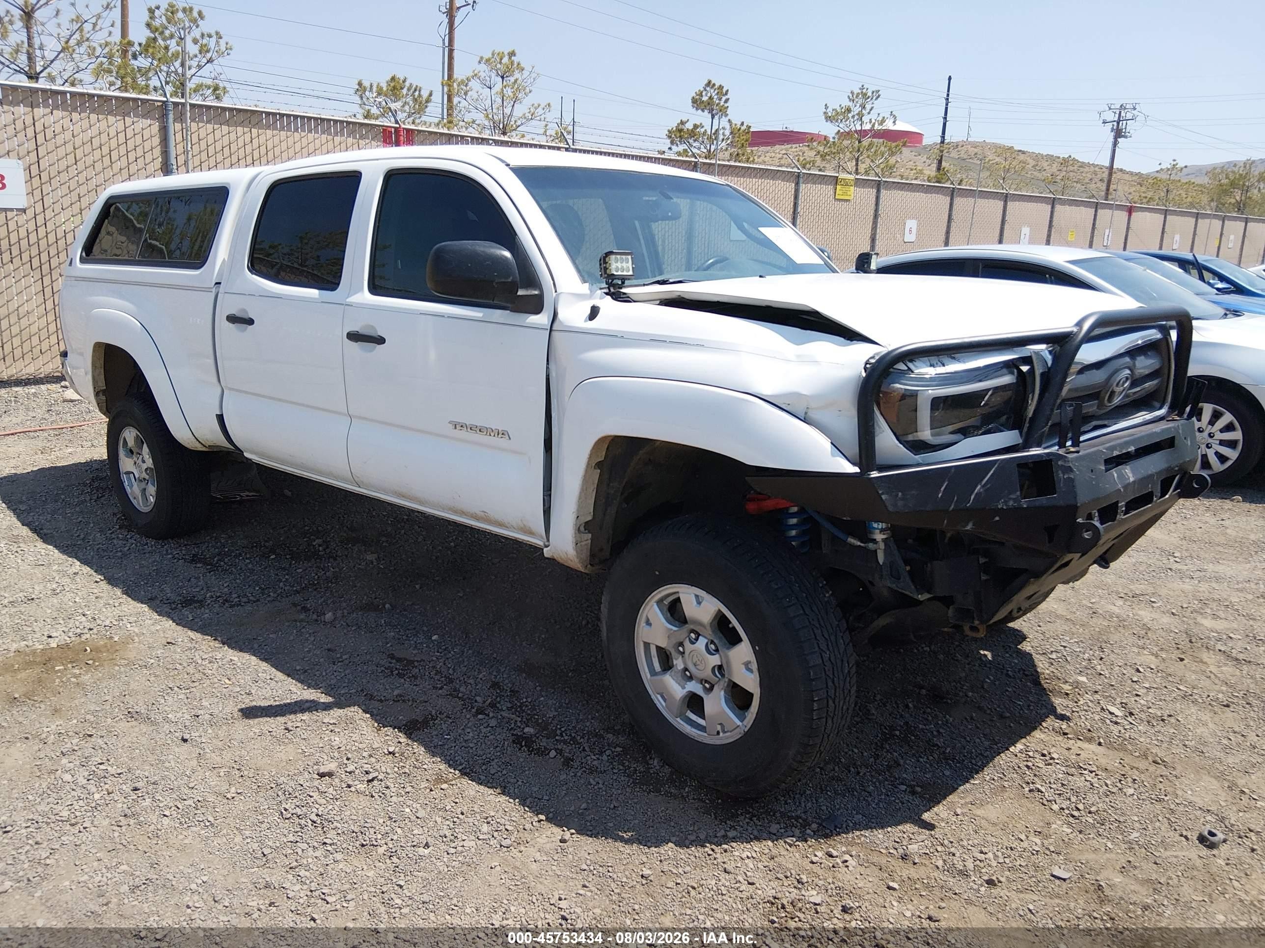2010 Toyota Tacoma, VIN 3TMMU4FN2AM022466 — Front end