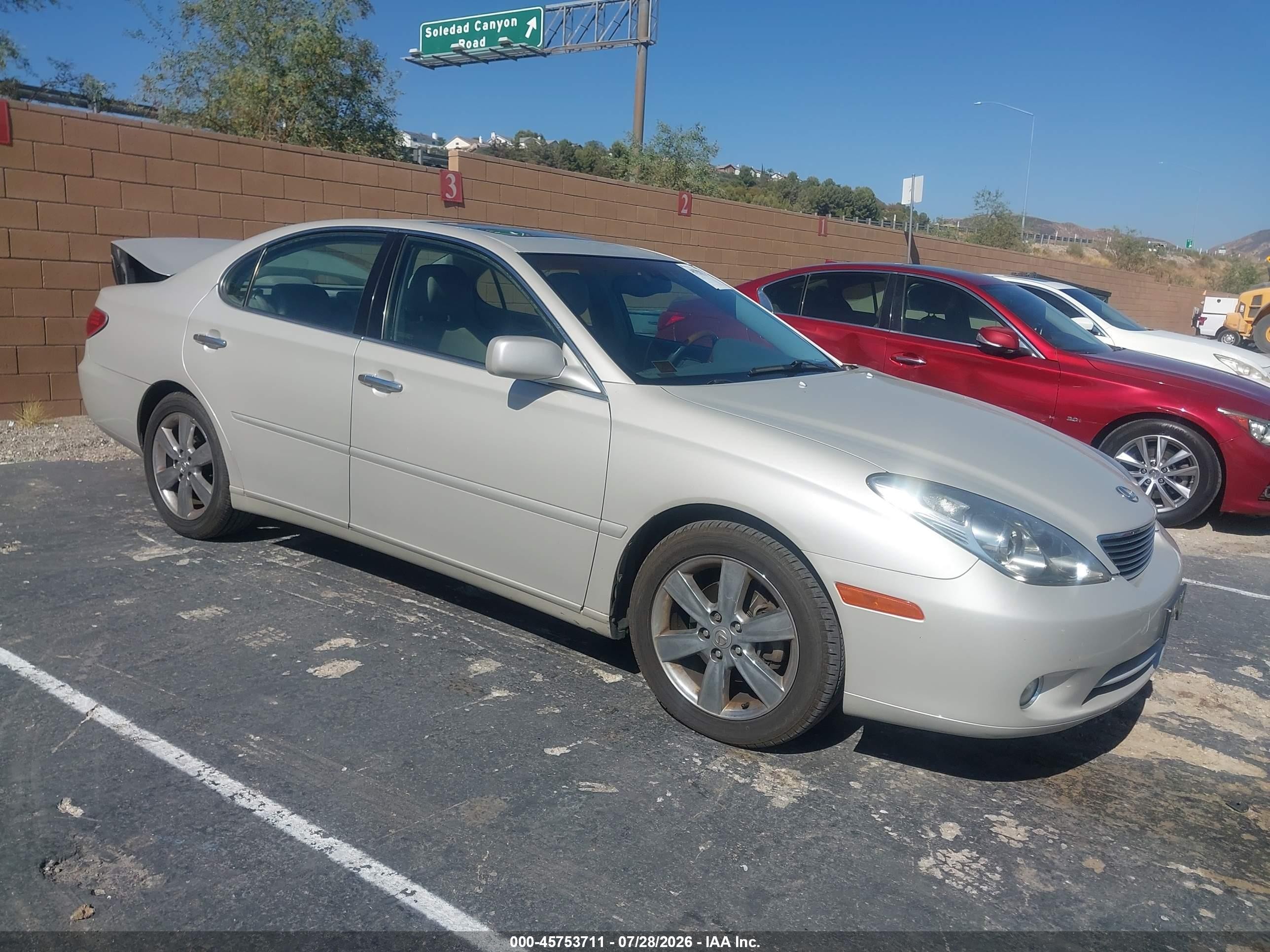 2005 Lexus ES 350, VIN JTHBA30G455074406 — Зад