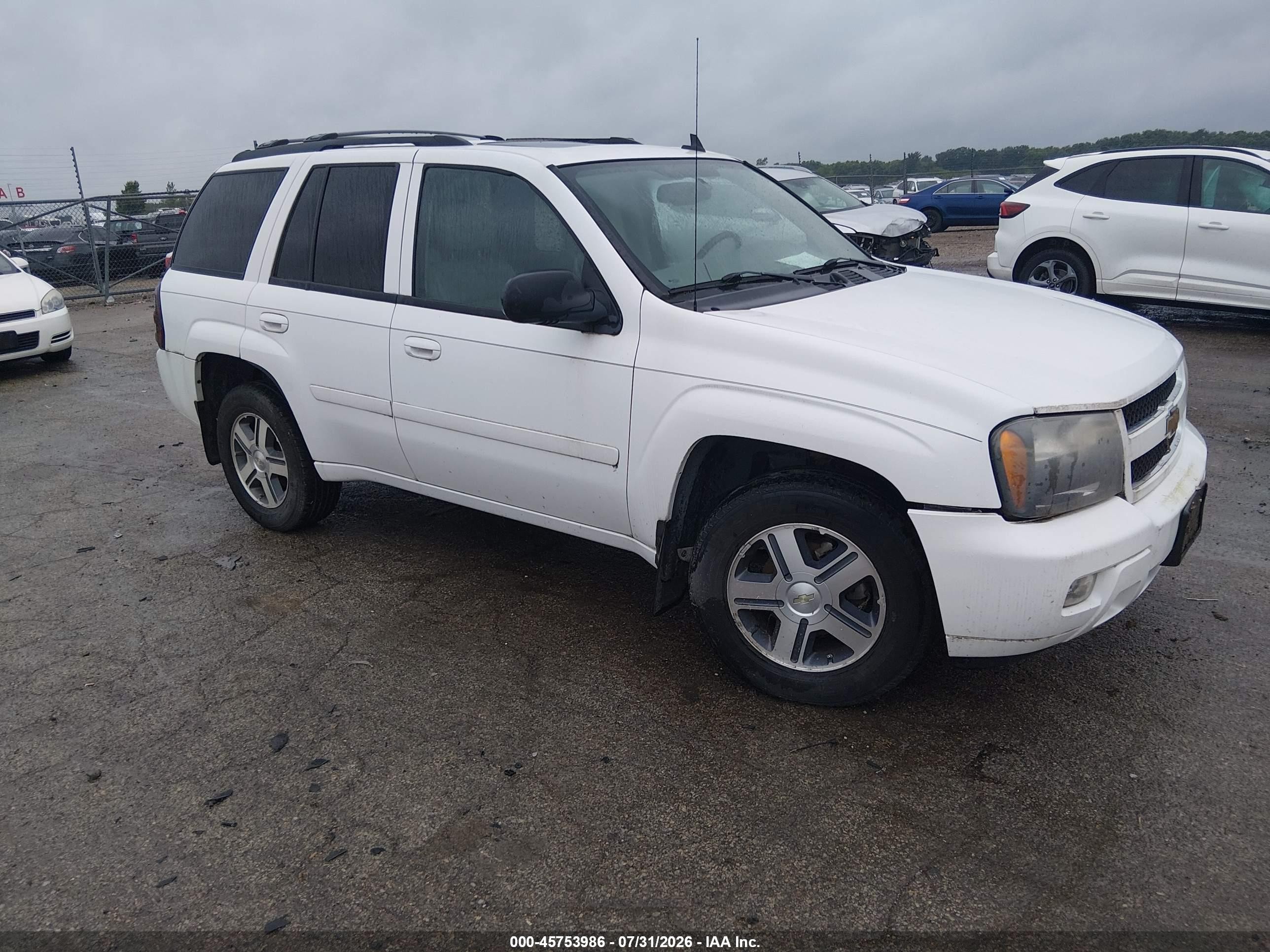 2008 Chevrolet TrailBlazer 1LT, VIN 1GNDT13S582223010 — Normal wear