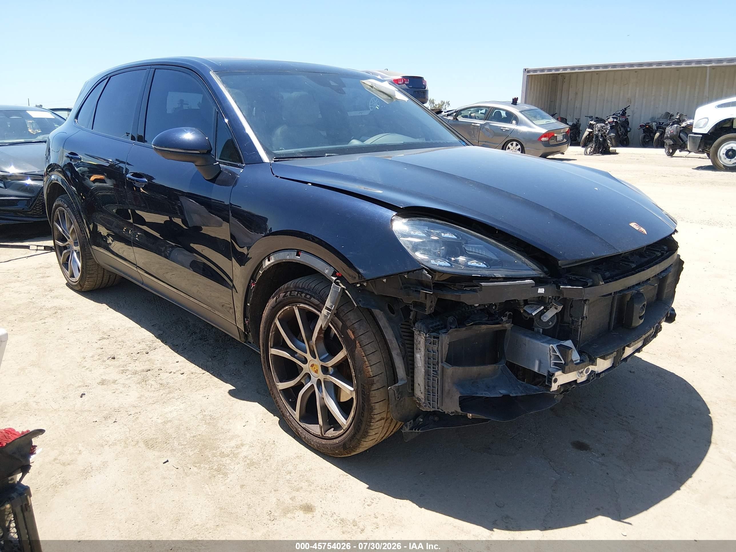 2019 Porsche Cayenne, VIN WP1AA2AY3KDA17306 — Front end