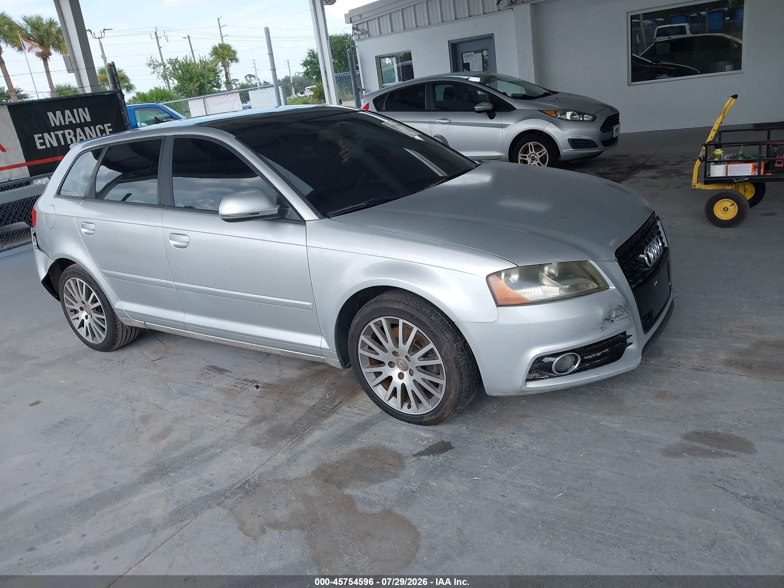 2009 Audi A3 Sportback S line, VIN WAUHE78P89A137626 — Зад