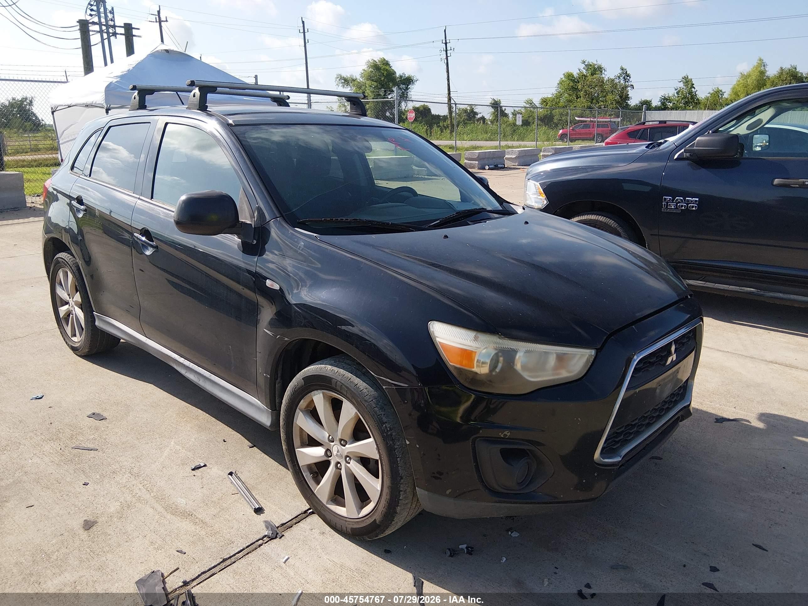 2013 Mitsubishi Outlander ES, VIN 4A4AP3AU9DE013981 — Normal wear
