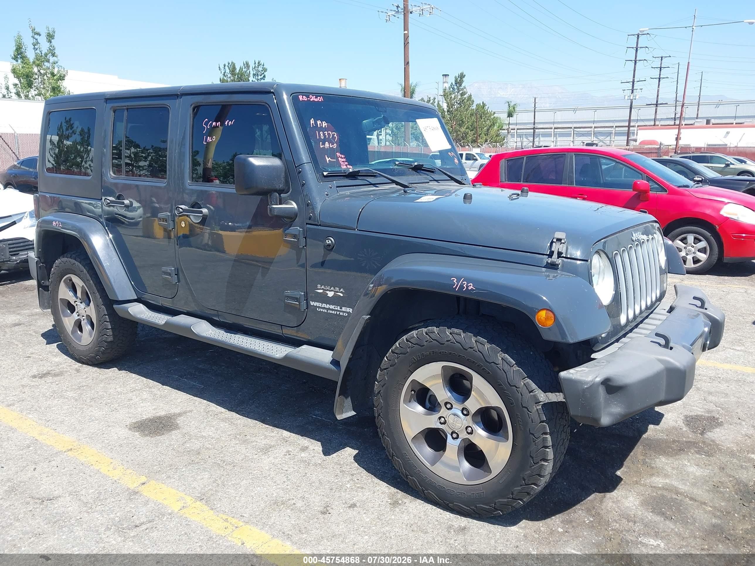 2017 Jeep Wrangler Unlimited Smoky Mountain, VIN 1C4BJWEG6HL590794 — Front end