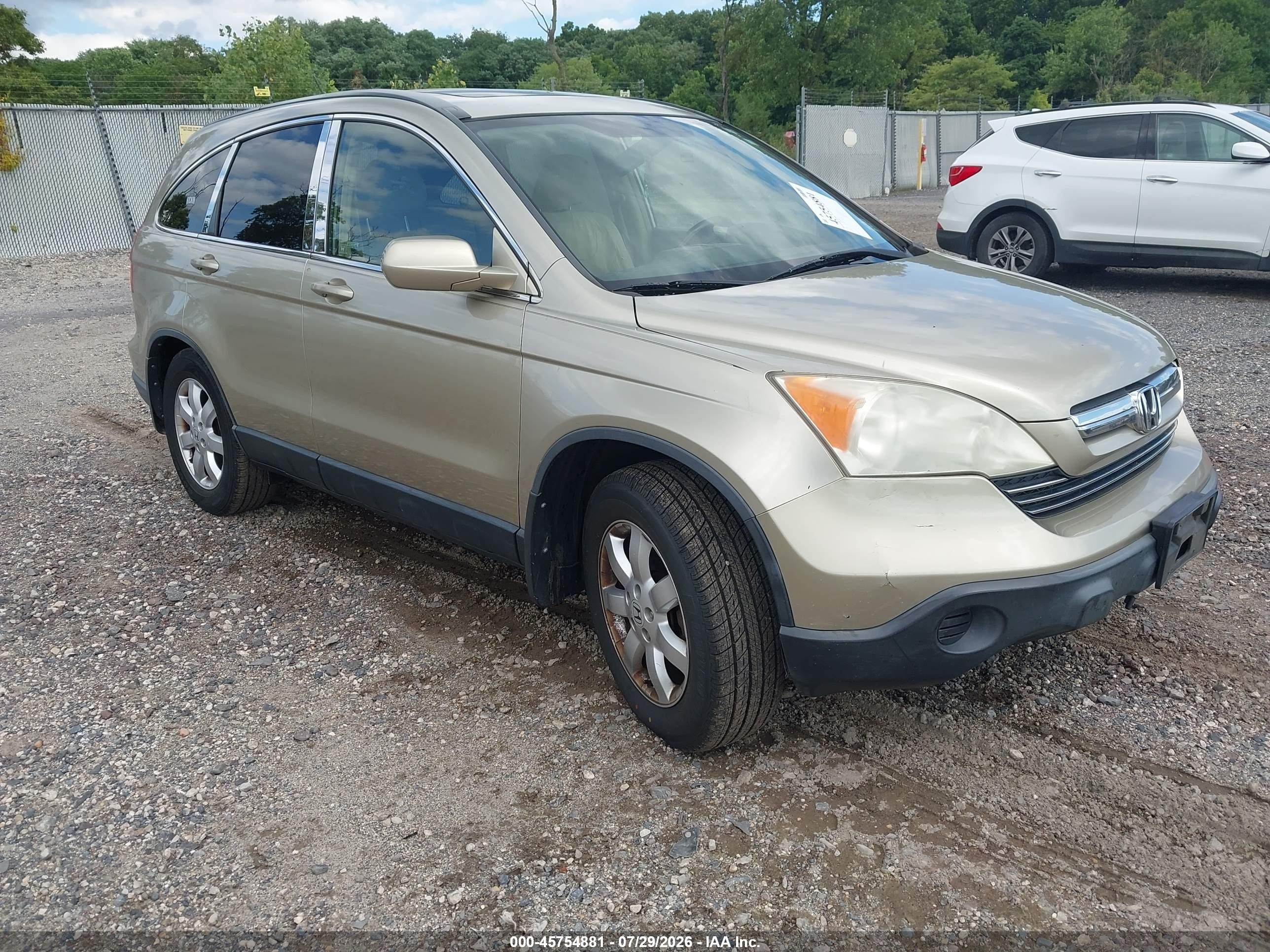 2008 Honda CR-V EX-L, VIN JHLRE487480038510 — Front end