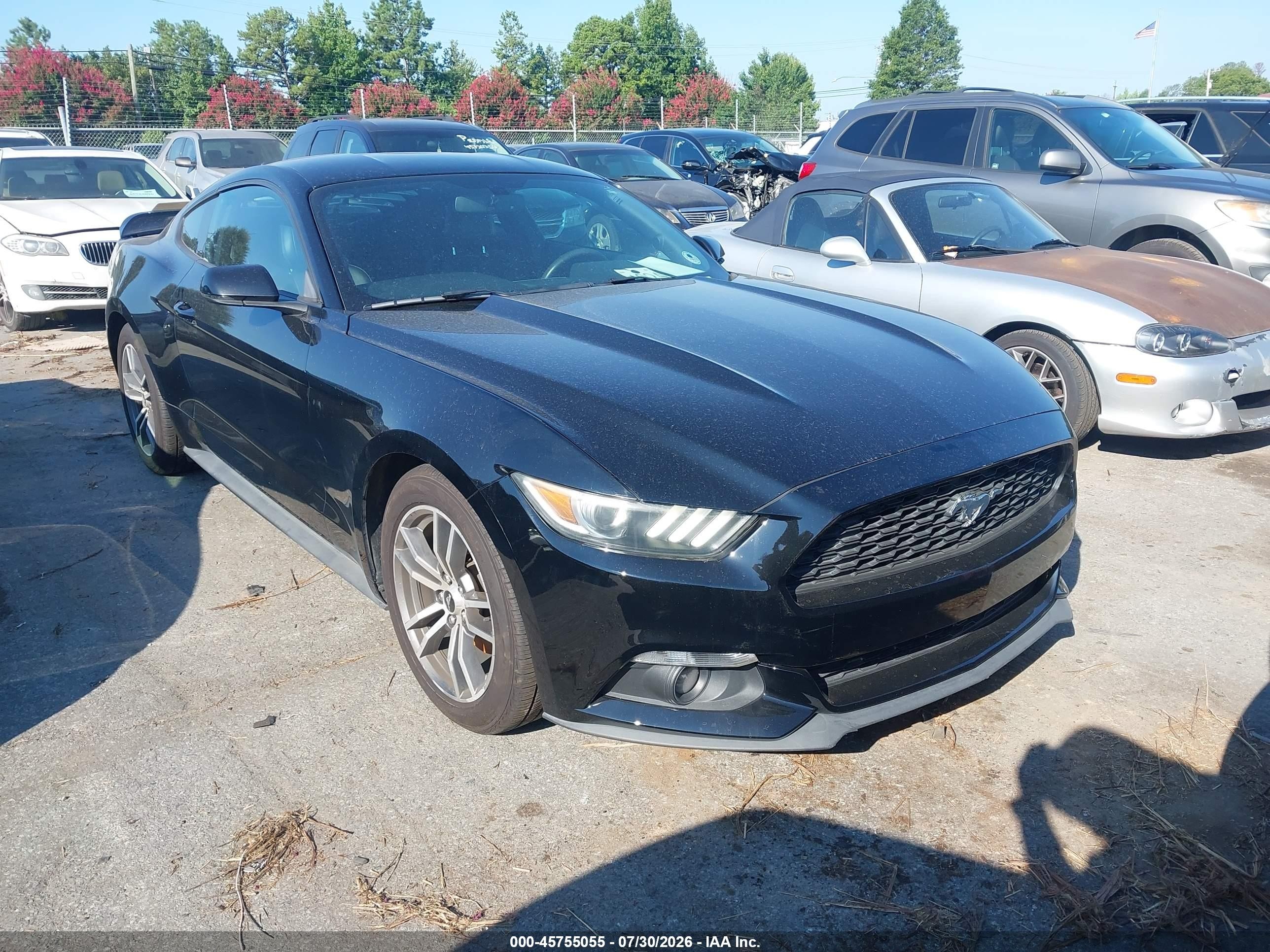 2015 Ford Mustang EcoBoost Premium, VIN 1FA6P8TH5F5377916 — Normal wear