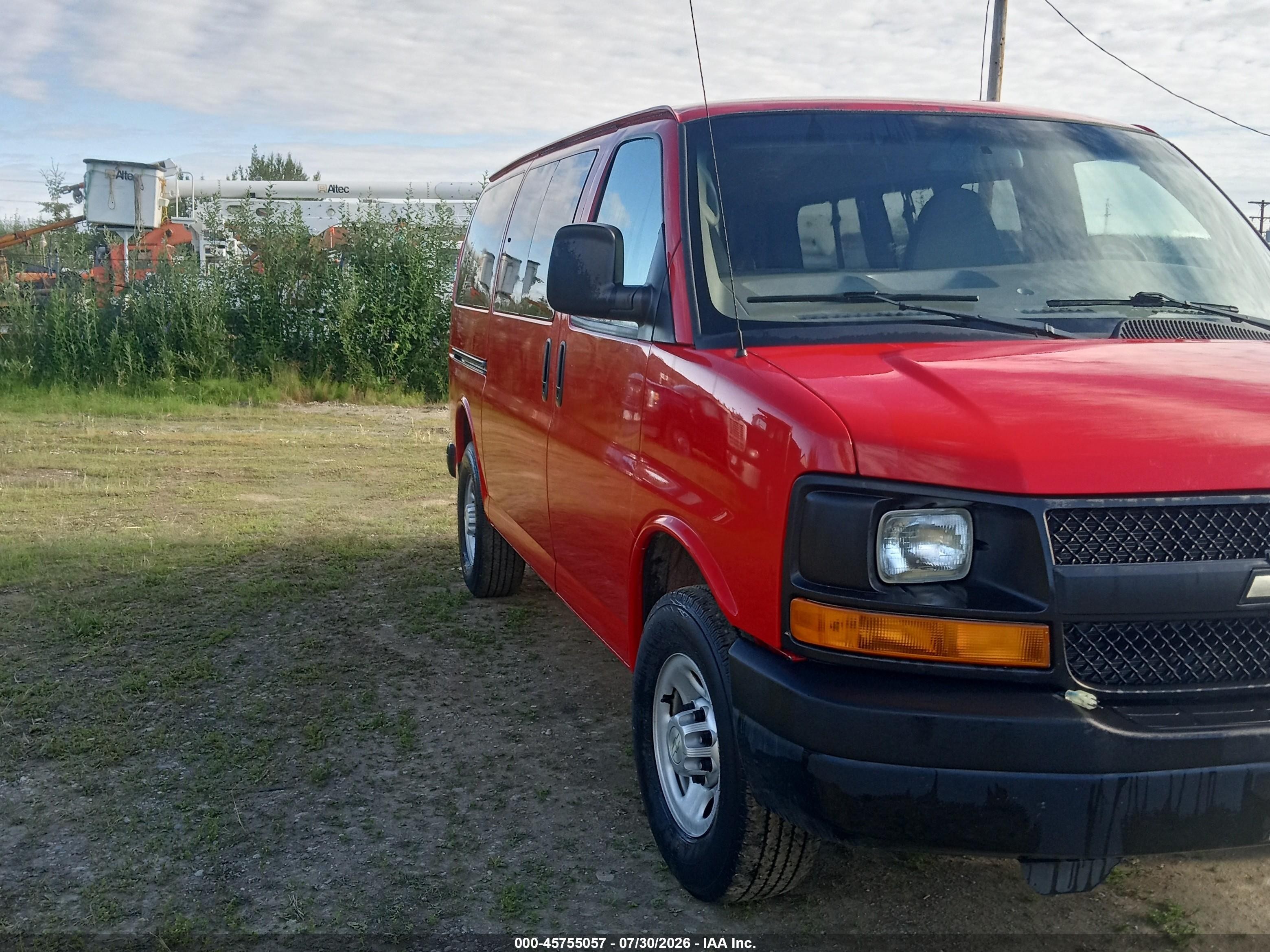 2015 Chevrolet Express 2500, VIN 1GAWGPFF4F1251819 — Normal wear
