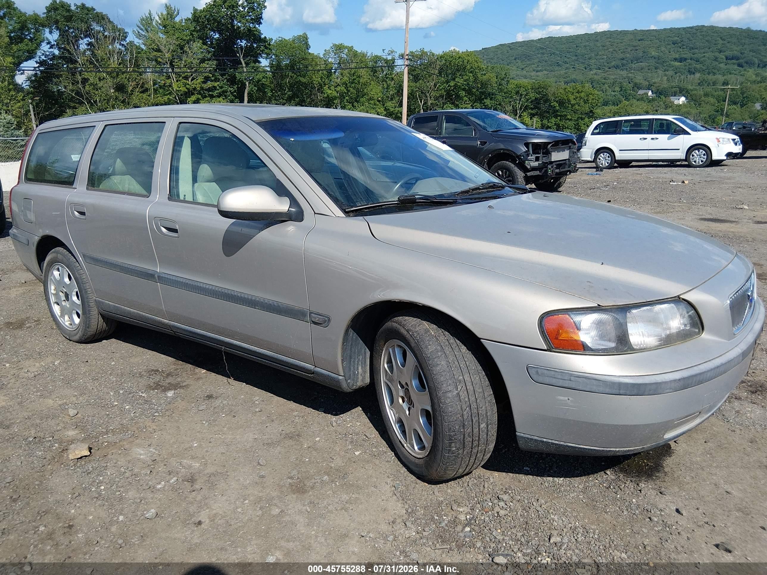 2001 Volvo V70 2.4L Turbo, VIN YV1SW58D212112231 — Normal wear