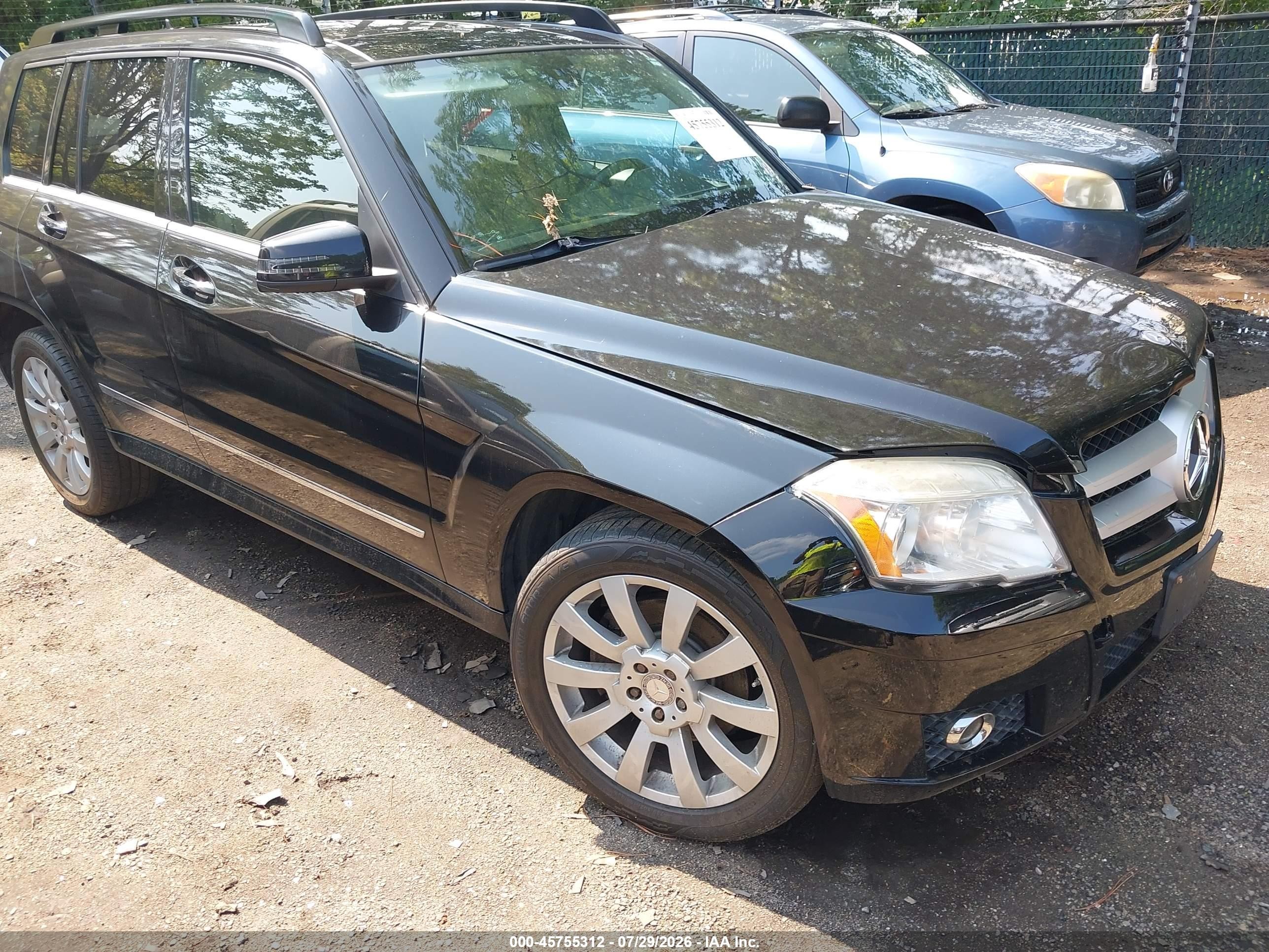 2011 Mercedes-Benz GLK 350, VIN WDCGG8HB0BF626057 — Normal wear