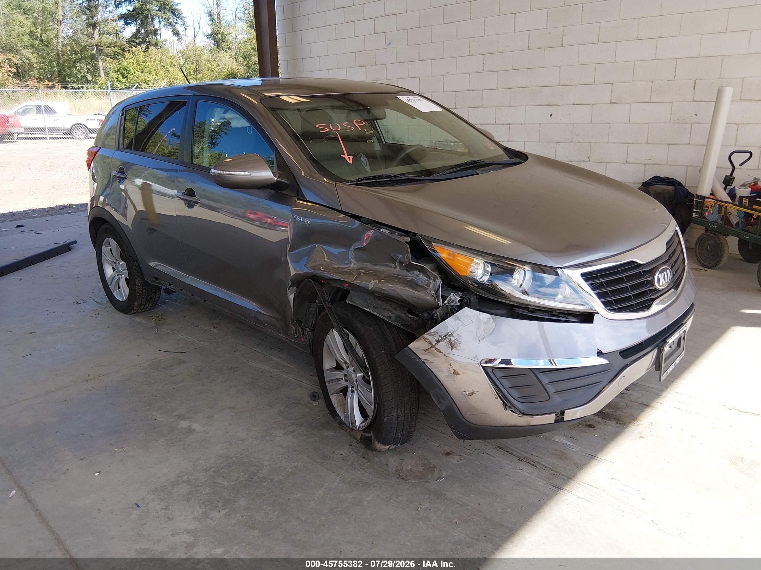 2013 Kia Sportage LX, VIN KNDPBCA27D7486734 — Front end