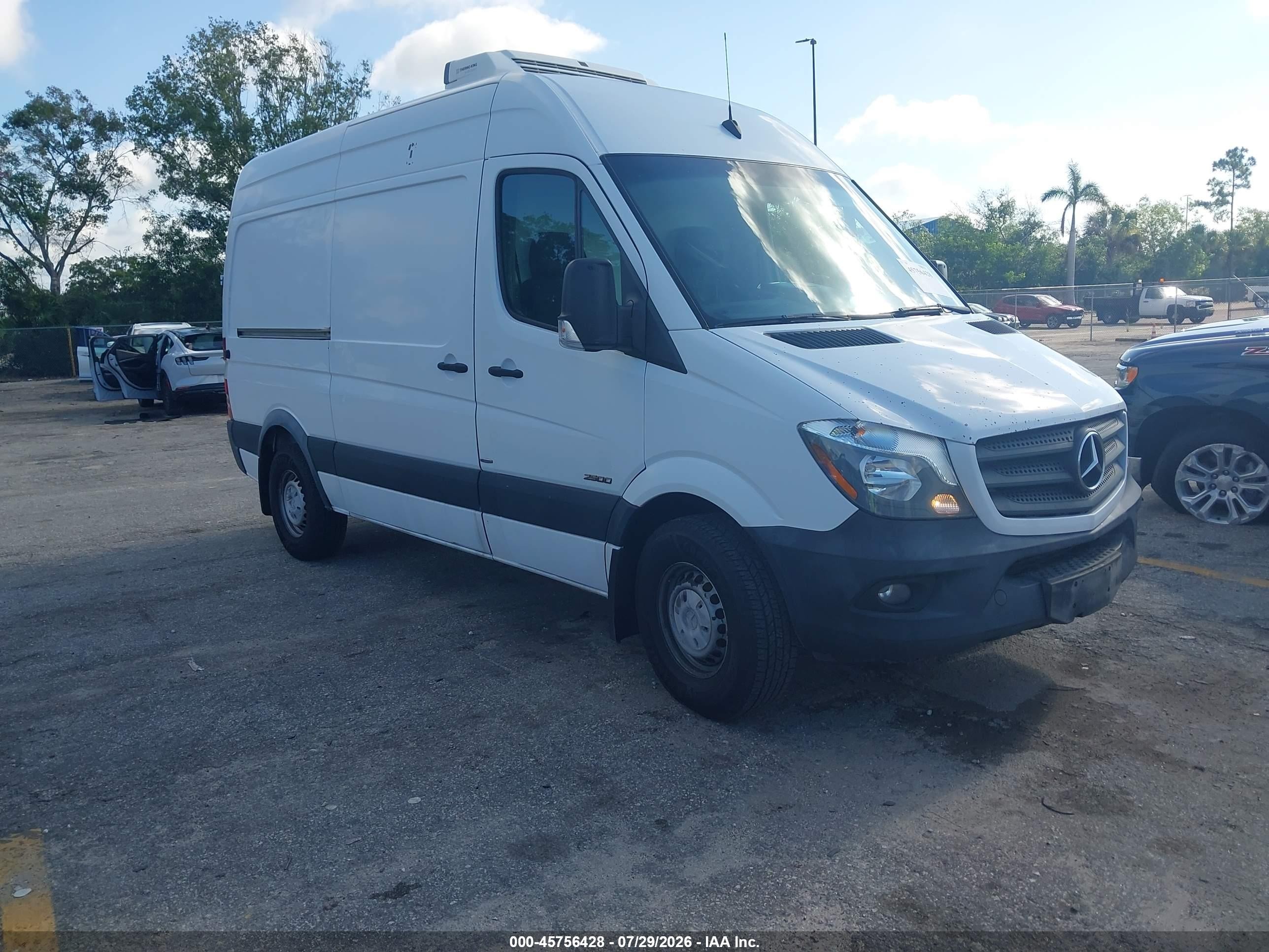 2016 Mercedes-Benz Sprinter Cargo, VIN WD3PE7DD9GP177857 — Rear end