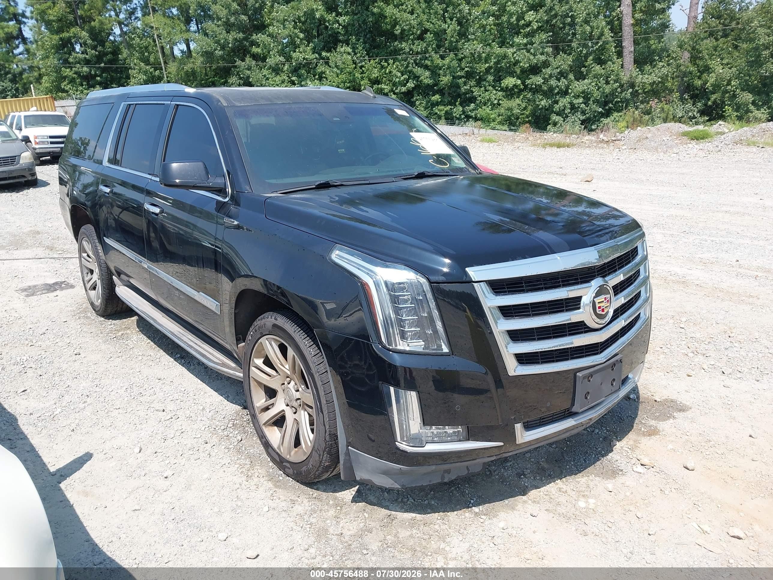 2015 Cadillac Escalade ESV Luxury, VIN 1GYS4HKJ9FR181065 — Бок
