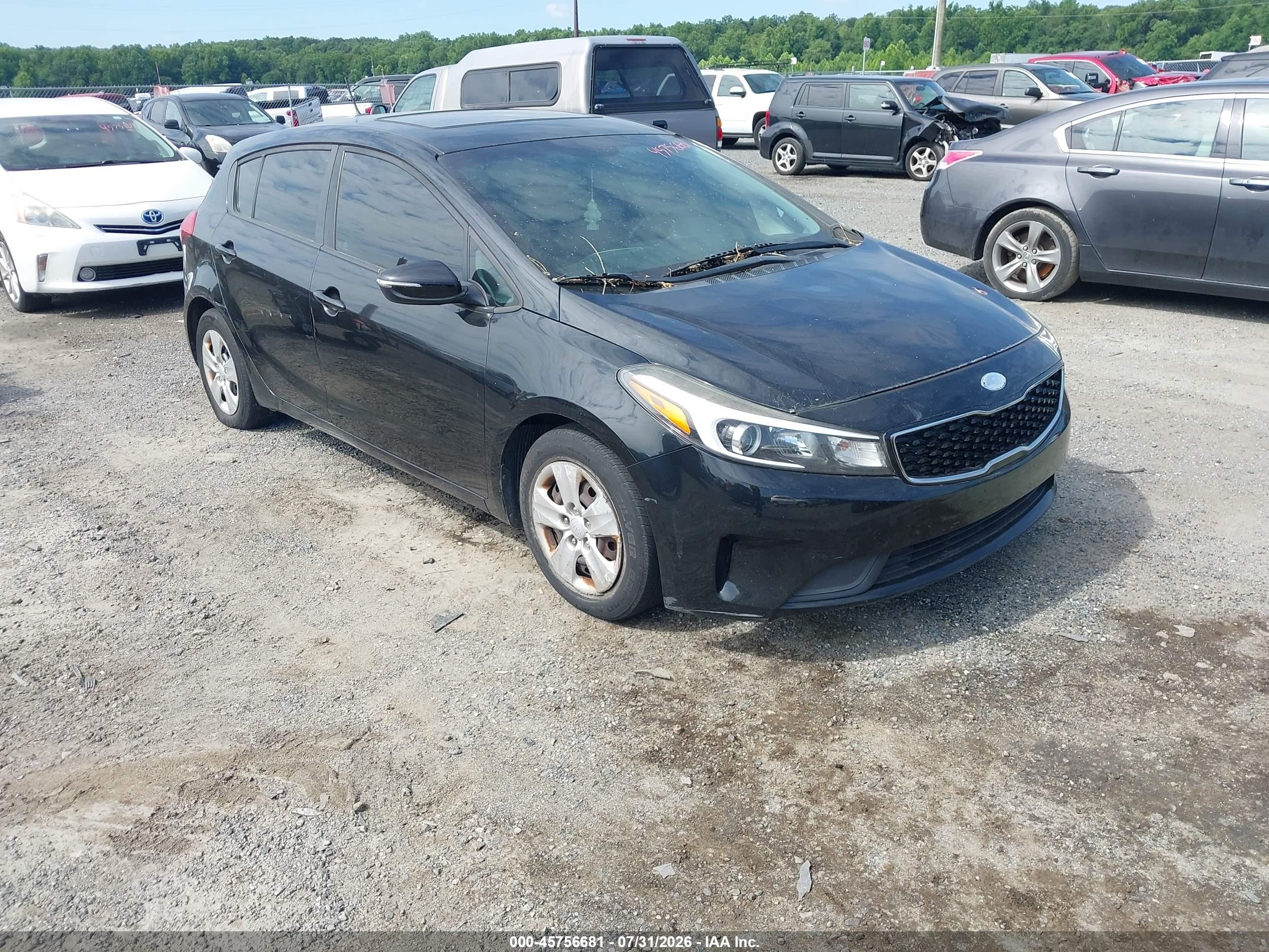 2017 Kia Forte LX, VIN KNAFK5A86H5692962 — Normal wear