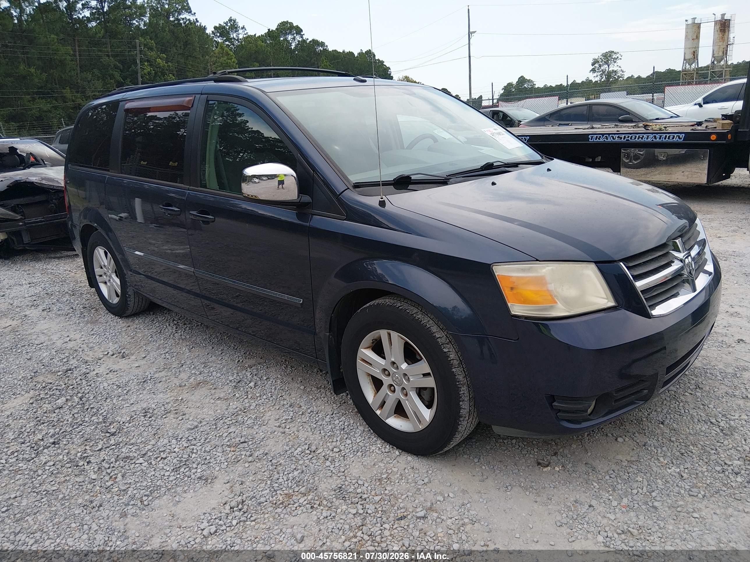 2008 Dodge Grand Caravan SXT, VIN 2D8HN54X88R792698 — Not stated