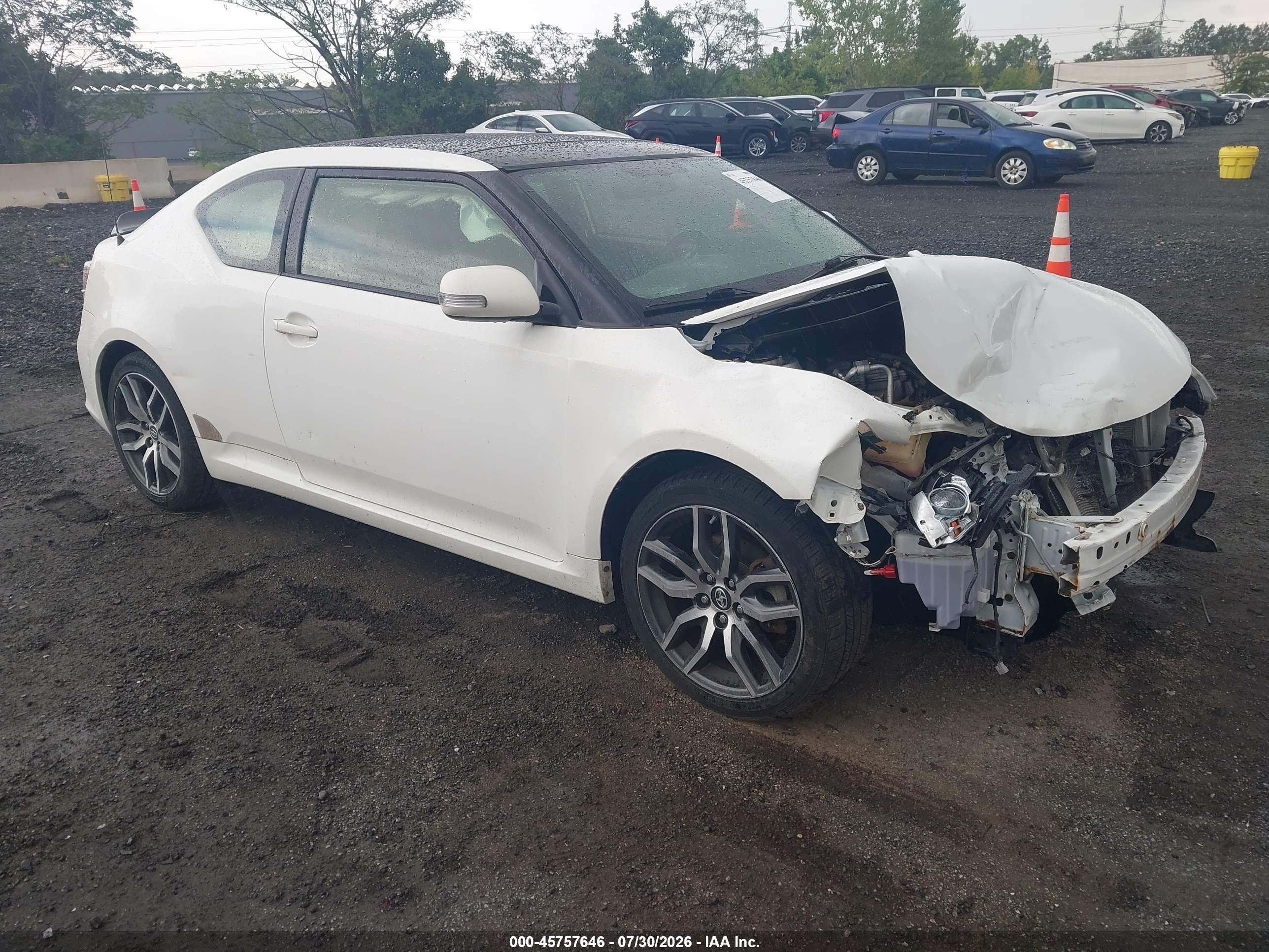 2014 Scion tC, VIN JTKJF5C77E3074524 — Normal wear