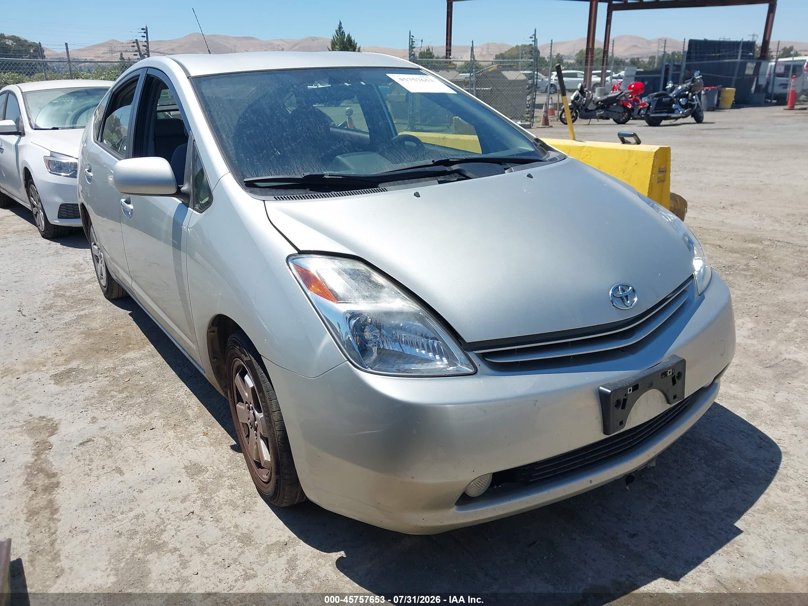 2005 Toyota Prius, VIN JTDKB20U850123991 — Normal wear