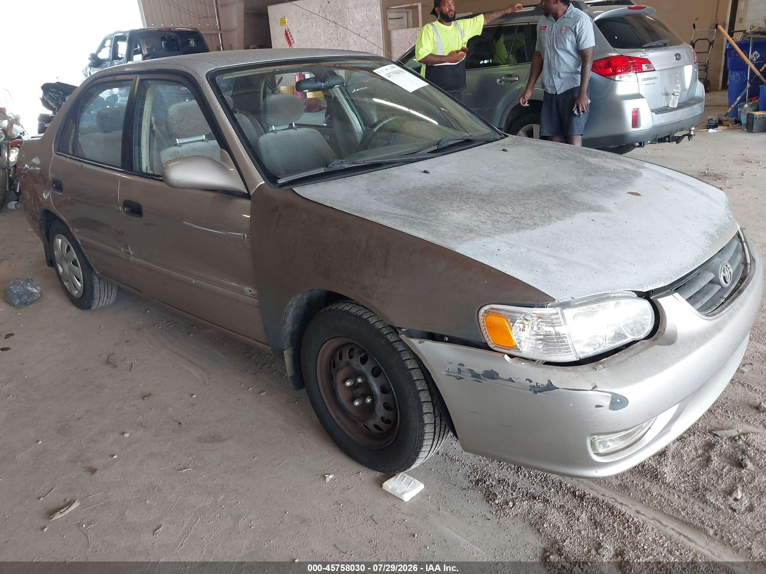 2001 Toyota Corolla CE, VIN 1NXBR12E11Z521134 — Перед