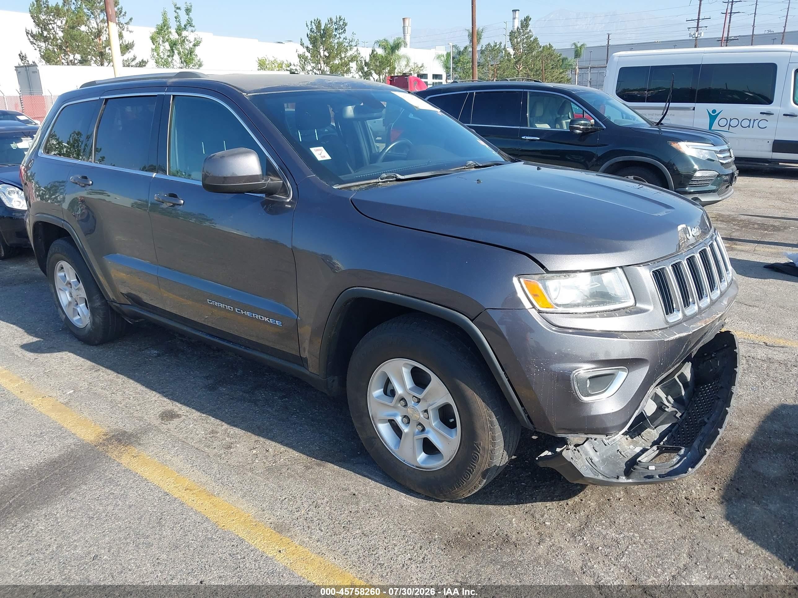 2016 Jeep Grand Cherokee 75th Anniversary, VIN 1C4RJEAG0GC505364 — Перед