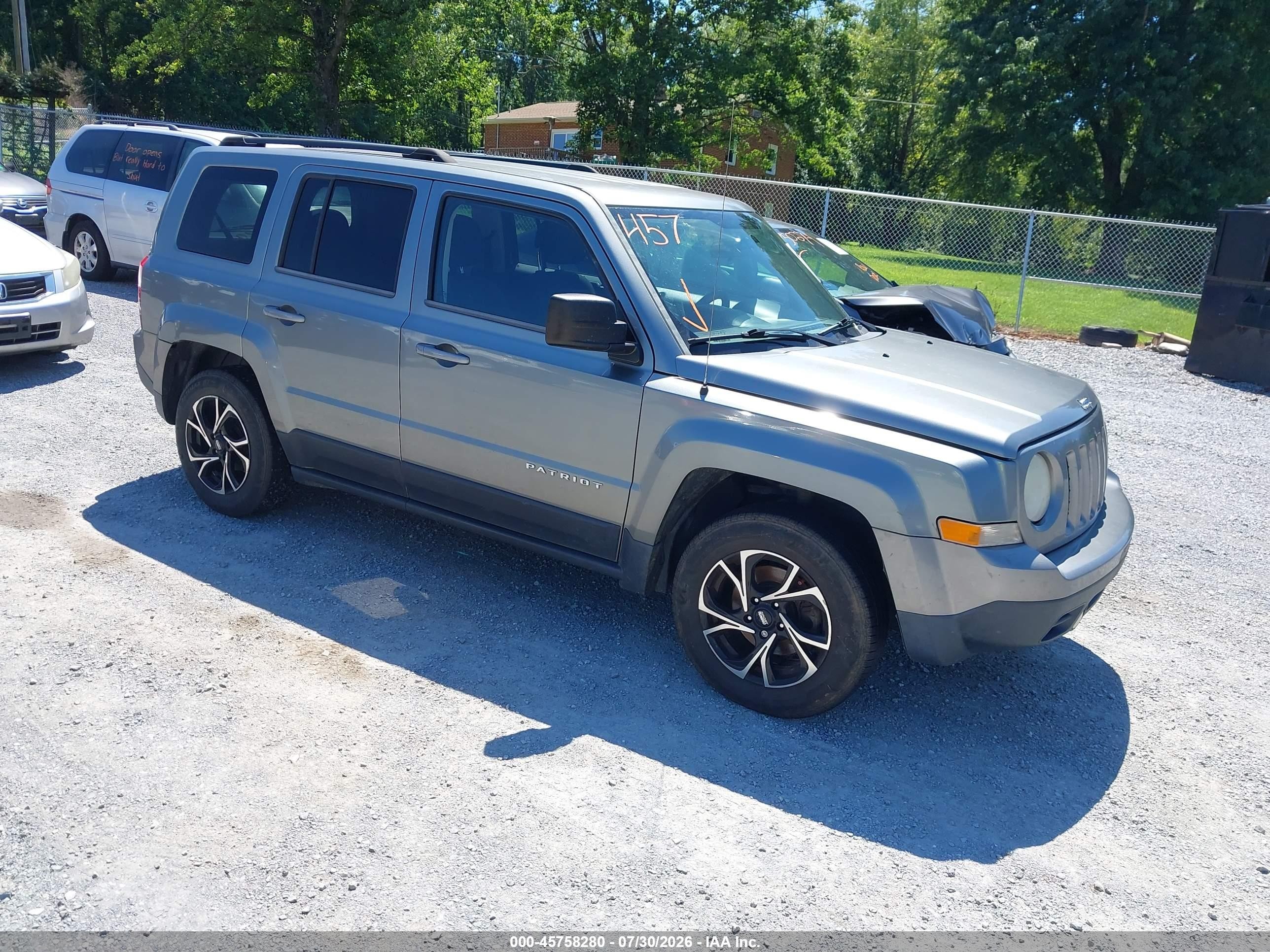 2014 Jeep Patriot Altitude, VIN 1C4NJPBA8ED552038 — Normal wear