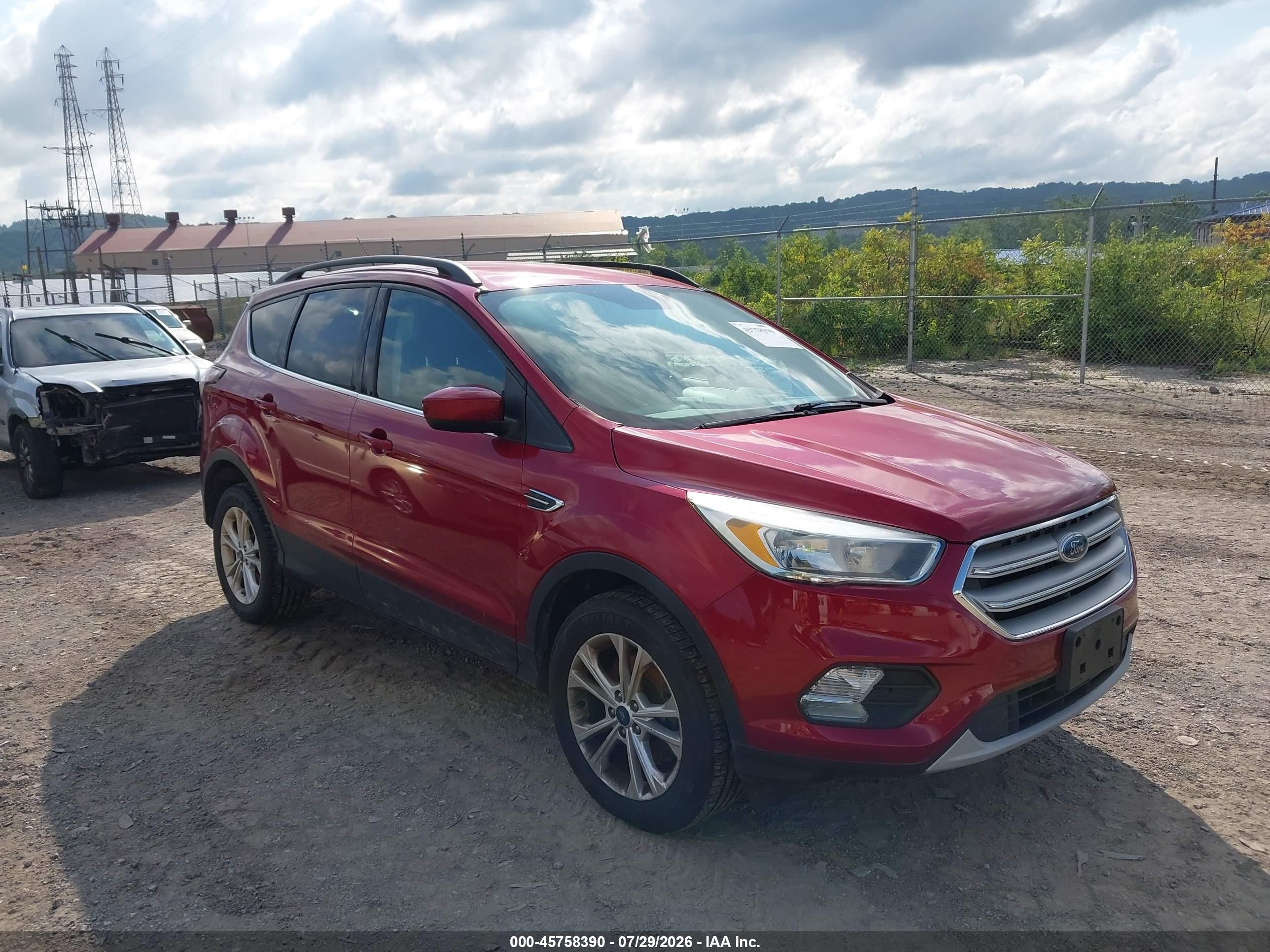 2018 Ford Escape SE, VIN 1FMCU9GD8JUA51024 — Normal wear