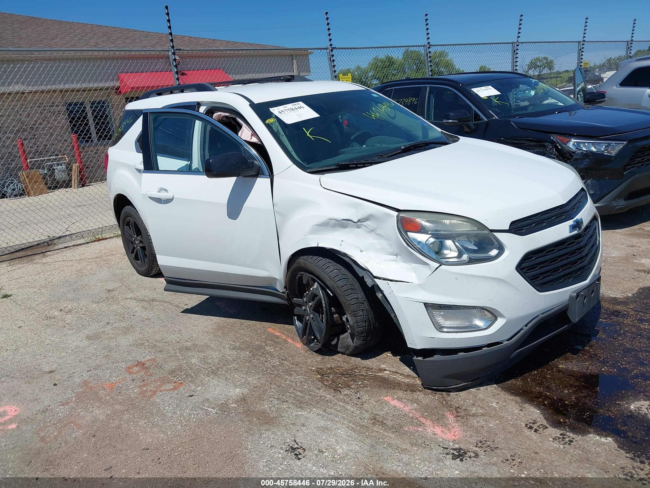 2017 Chevrolet Equinox LT, VIN 2GNALCEK2H6135210 — Side