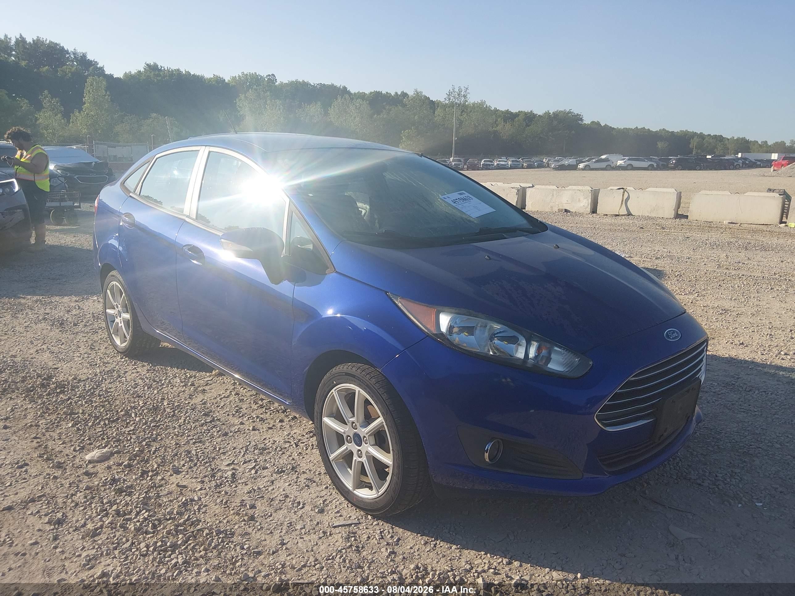 2014 Ford Fiesta SE, VIN 3FADP4BJ4EM226773 — Normal wear